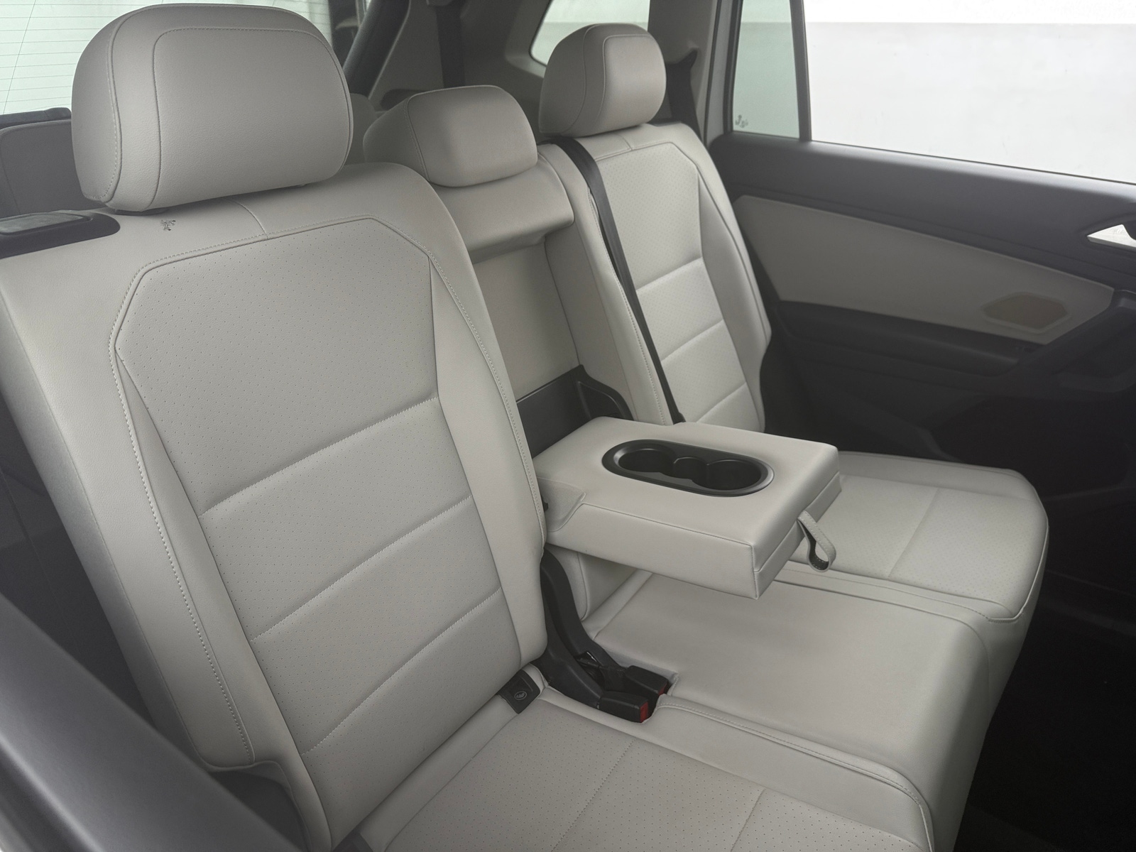 Thumbnail: 2019 Volkswagen Tiguan - 5