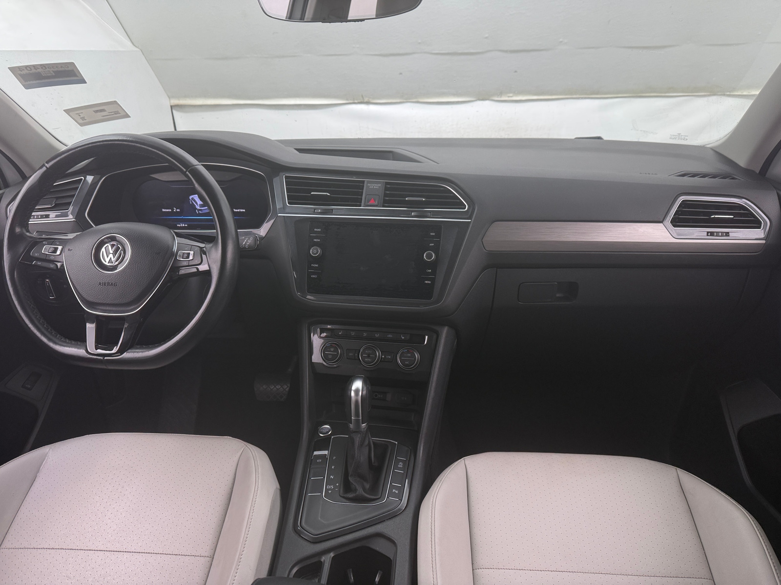 Thumbnail: 2019 Volkswagen Tiguan - 2