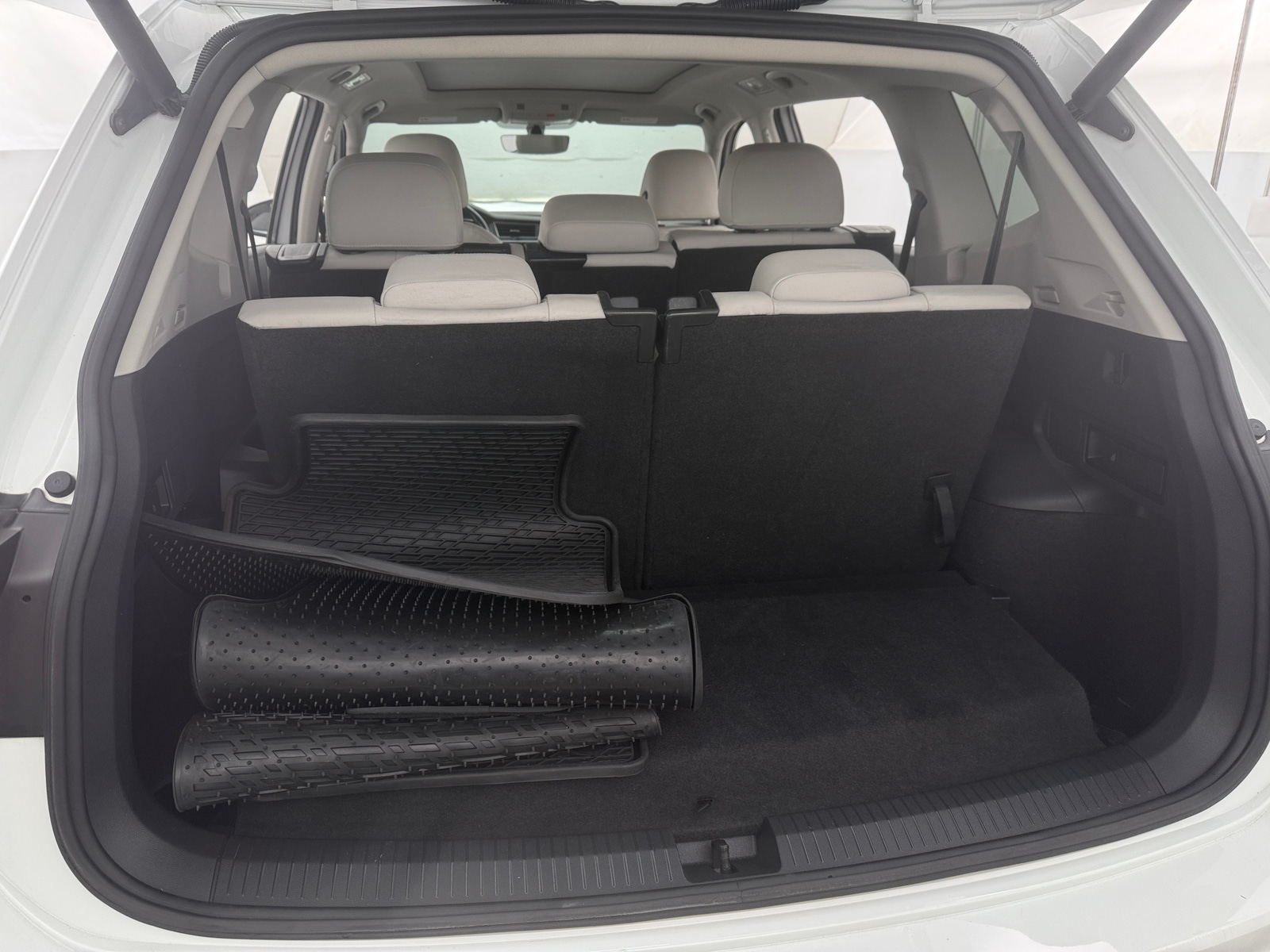 Thumbnail: 2019 Volkswagen Tiguan - 6