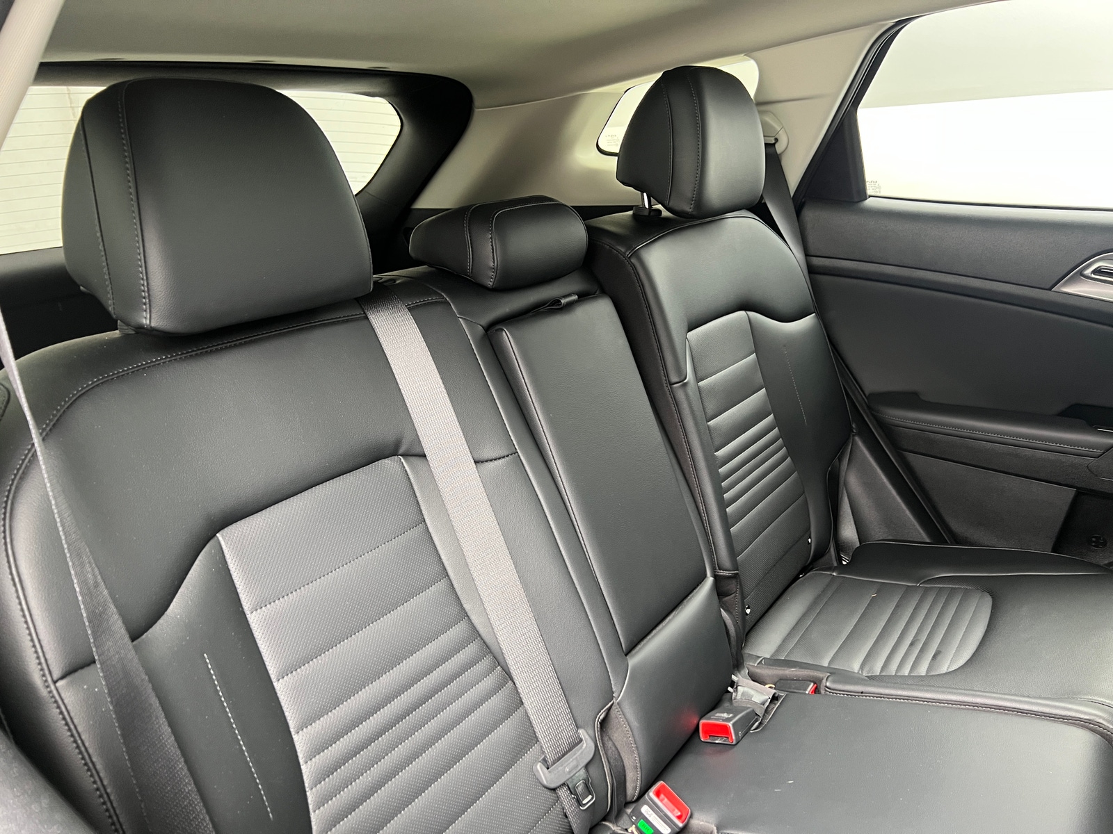 Thumbnail: 2023 Kia Sportage - 5