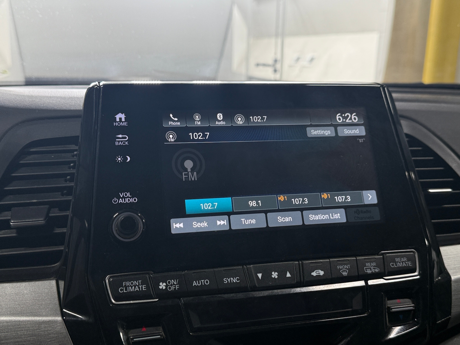 Thumbnail: 2018 Honda Odyssey - 4