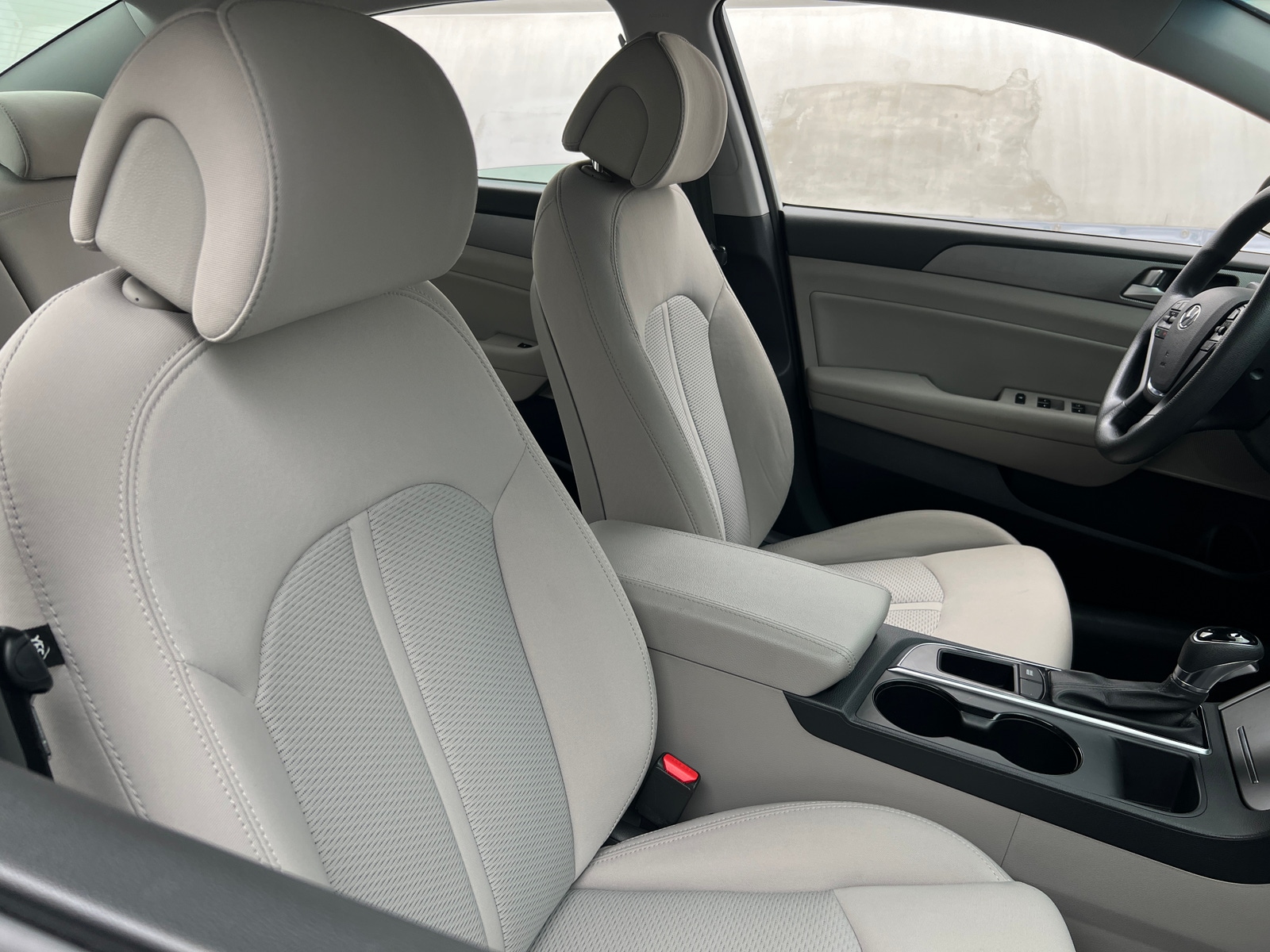 Thumbnail: 2015 Hyundai Sonata - 2