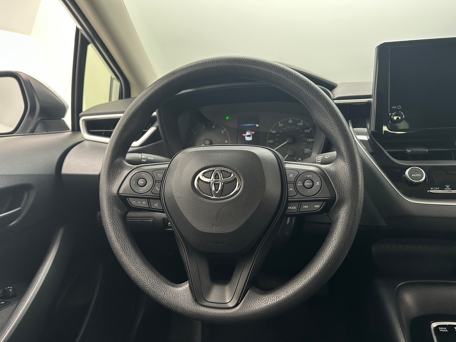 Thumbnail: 2025 Toyota Corolla - 5