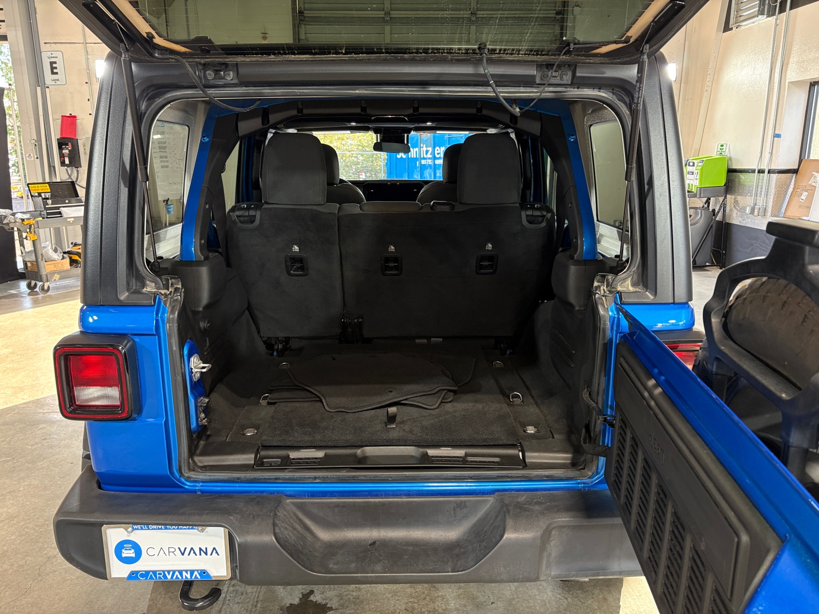 Thumbnail: 2024 Jeep Wrangler - 7