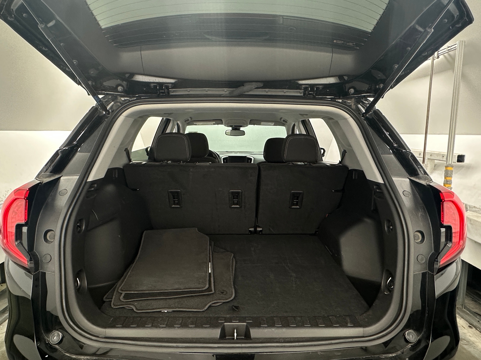 Thumbnail: 2024 GMC Terrain - 7