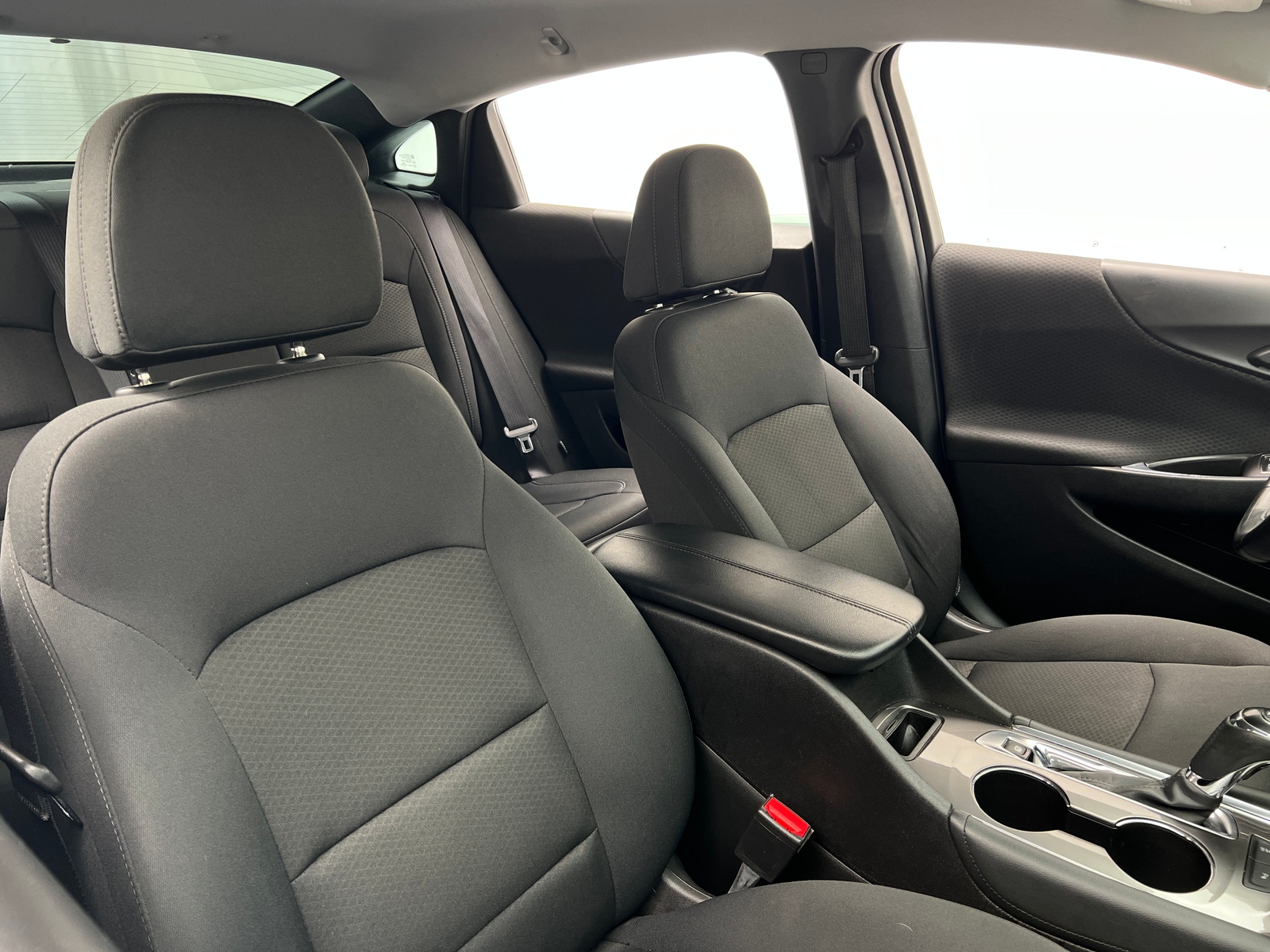 Thumbnail: 2017 Chevrolet Malibu - 2