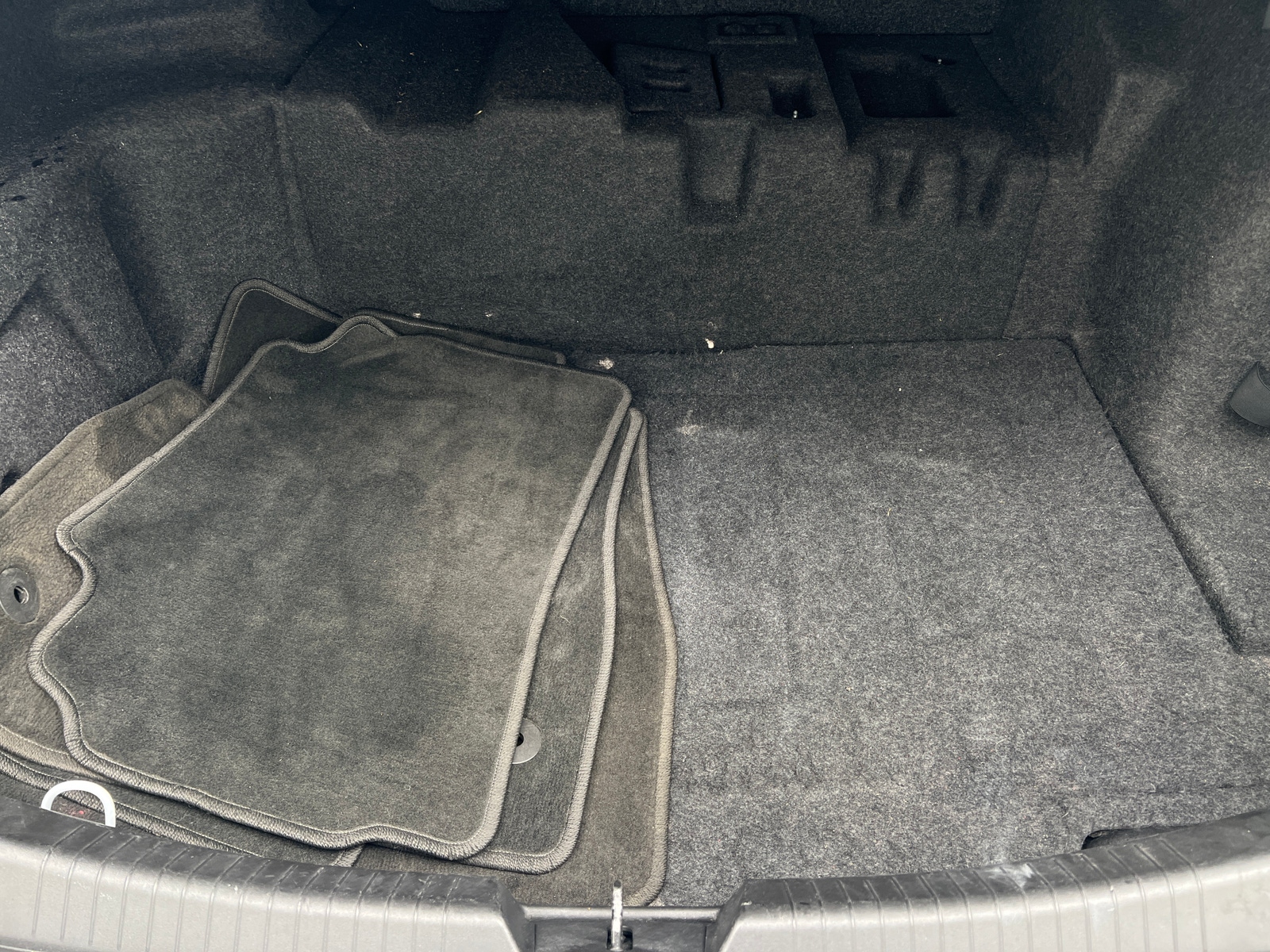 Thumbnail: 2017 Chevrolet Malibu - 7