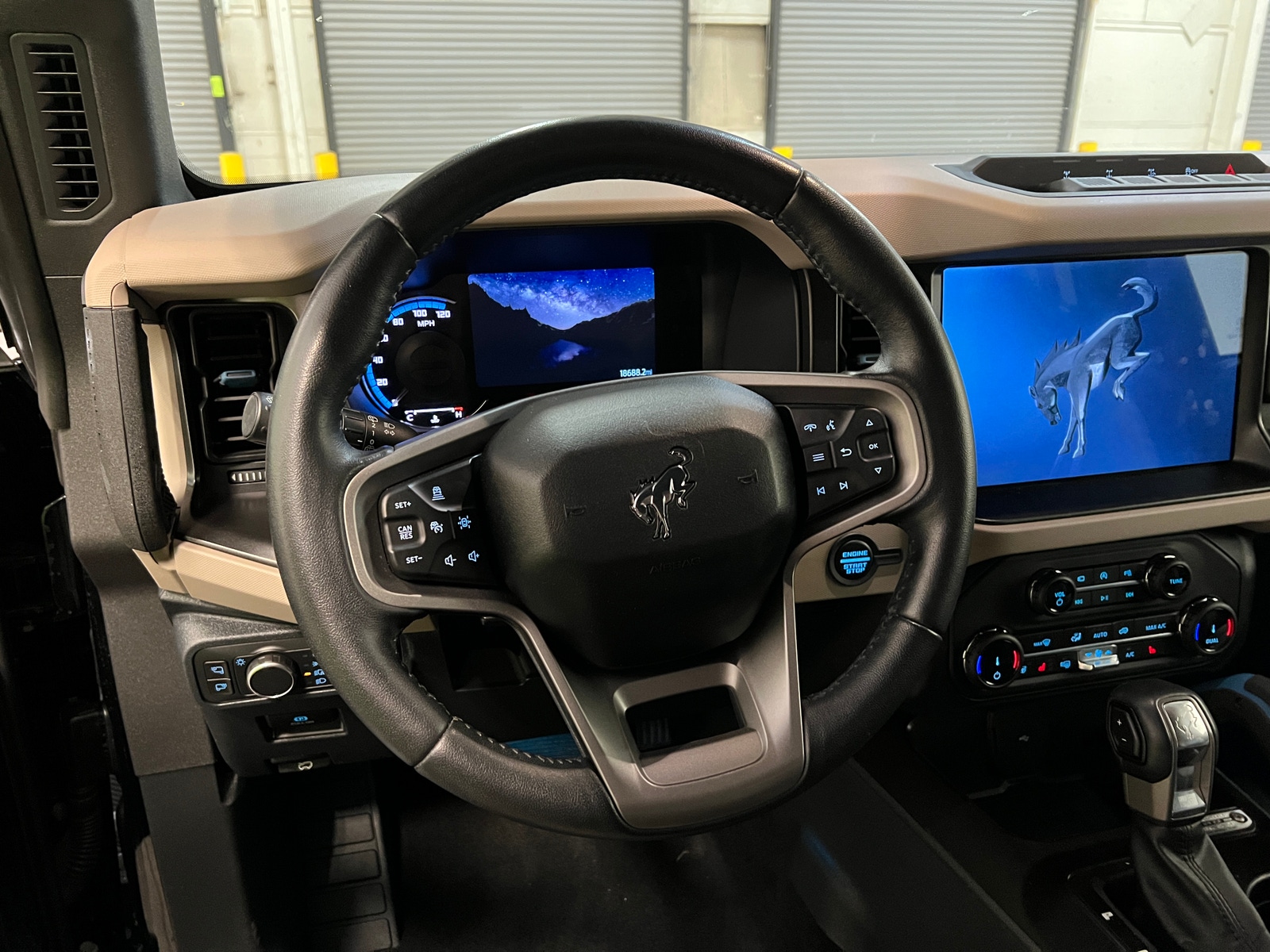 Thumbnail: 2022 Ford Bronco - 5