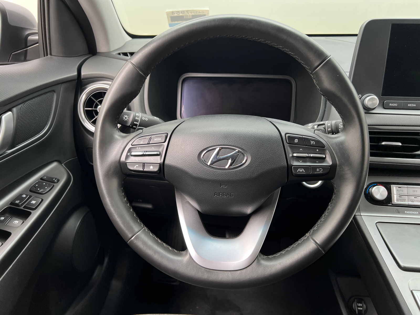 Thumbnail: 2022 Hyundai Kona - 5