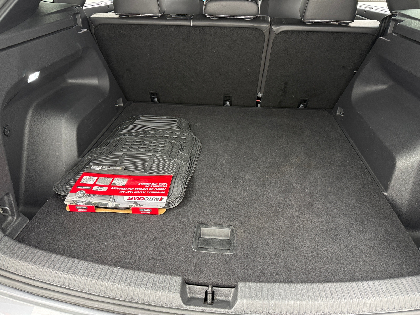 Thumbnail: 2025 Volkswagen Atlas - 6