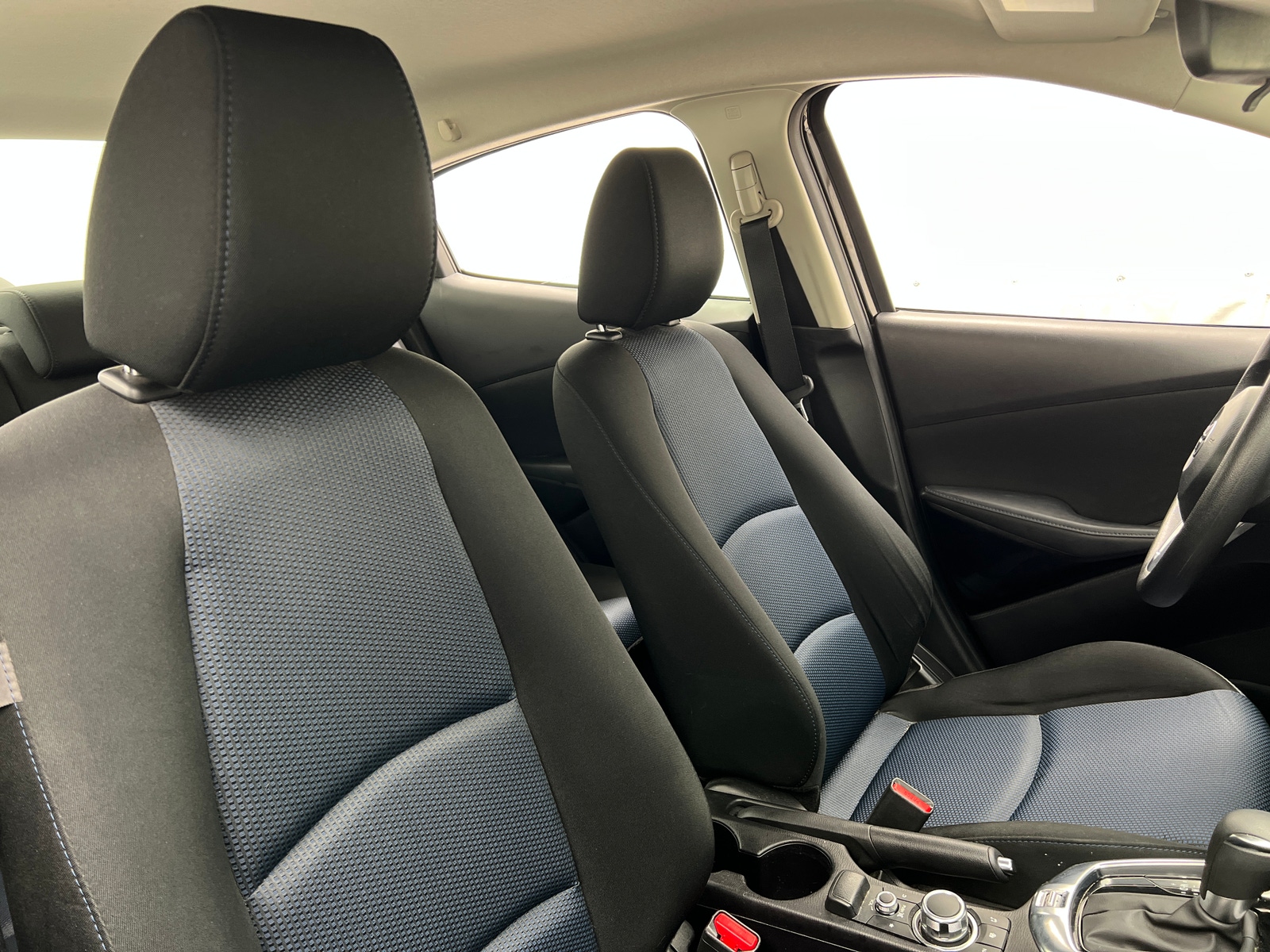 Thumbnail: 2017 Toyota Yaris iA - 2