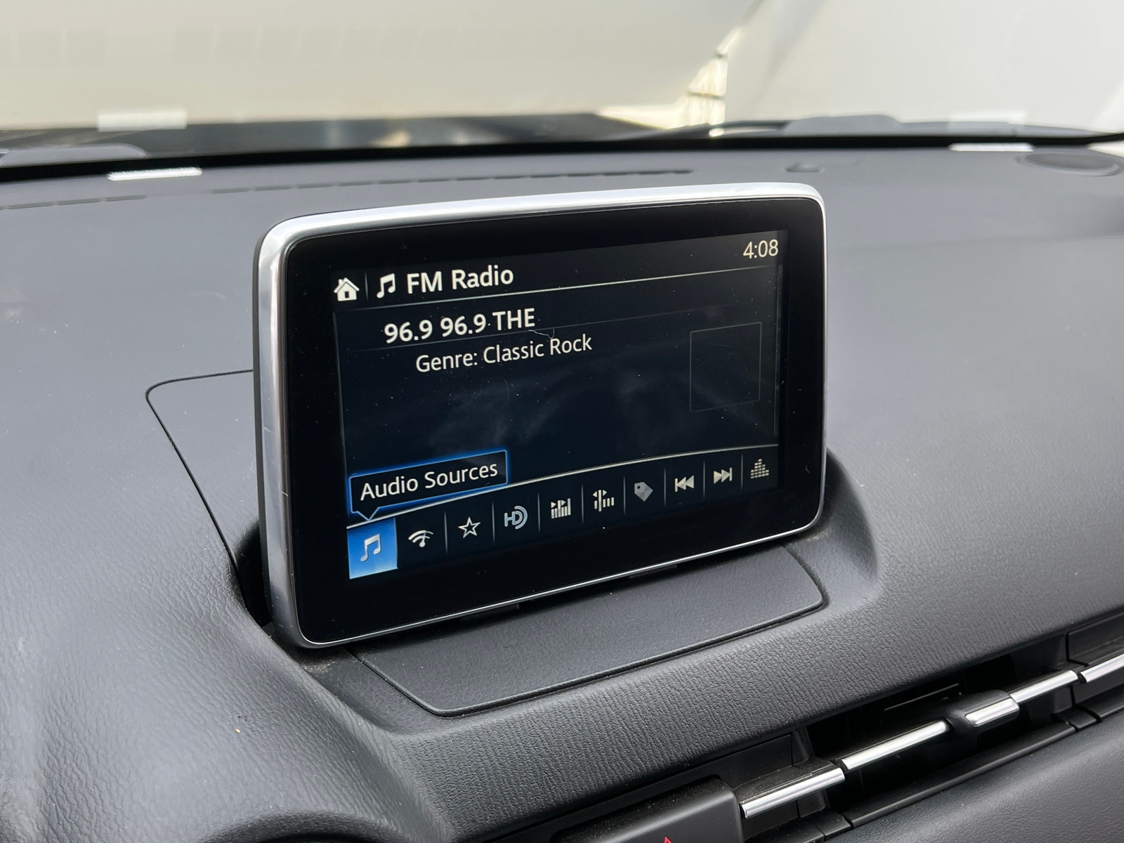 Thumbnail: 2017 Toyota Yaris iA - 4