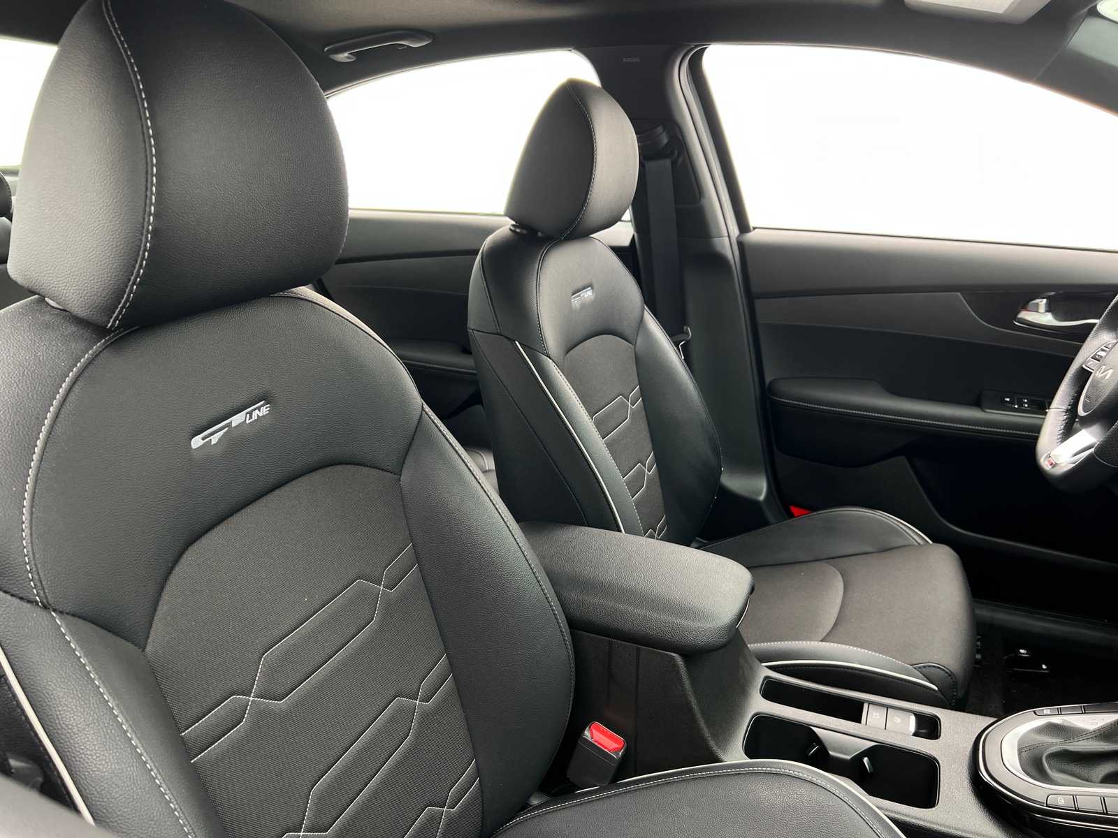 Thumbnail: 2023 Kia Forte - 2