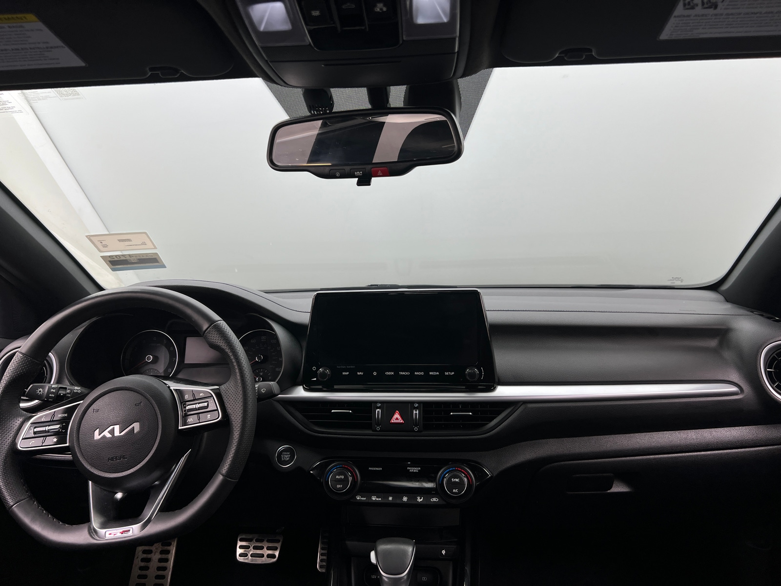 Thumbnail: 2023 Kia Forte - 3