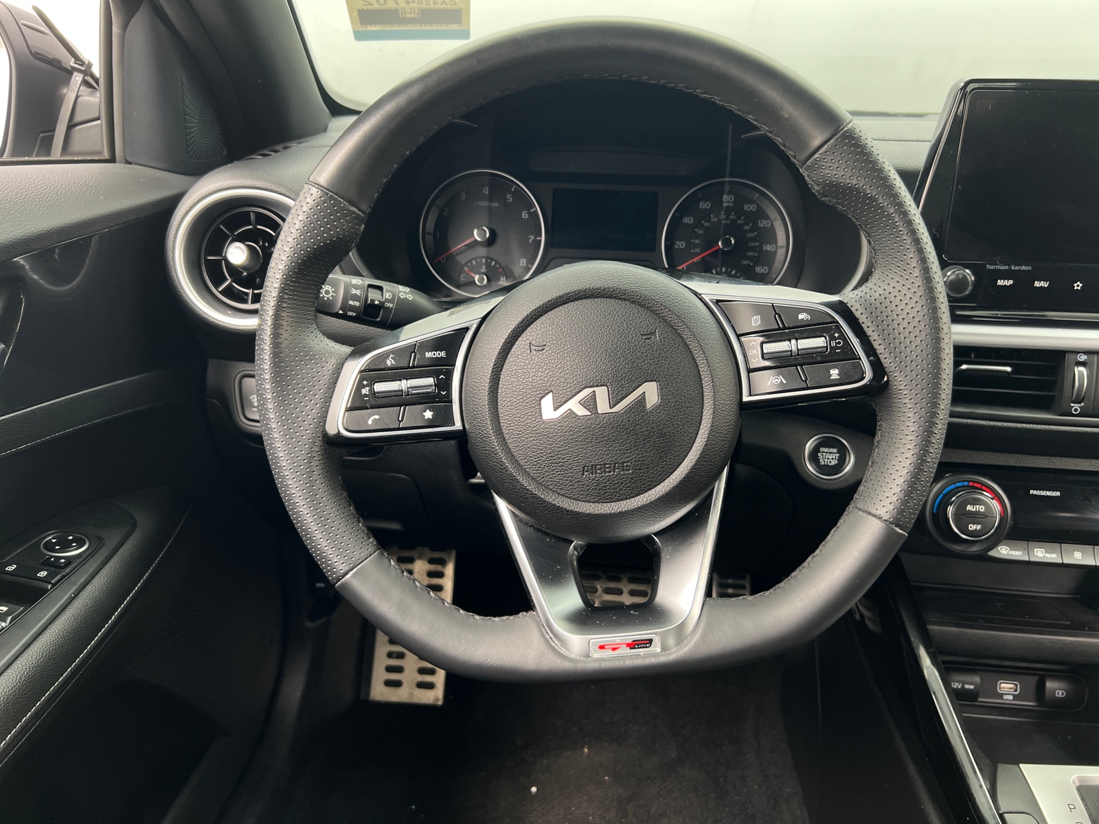 Thumbnail: 2023 Kia Forte - 5