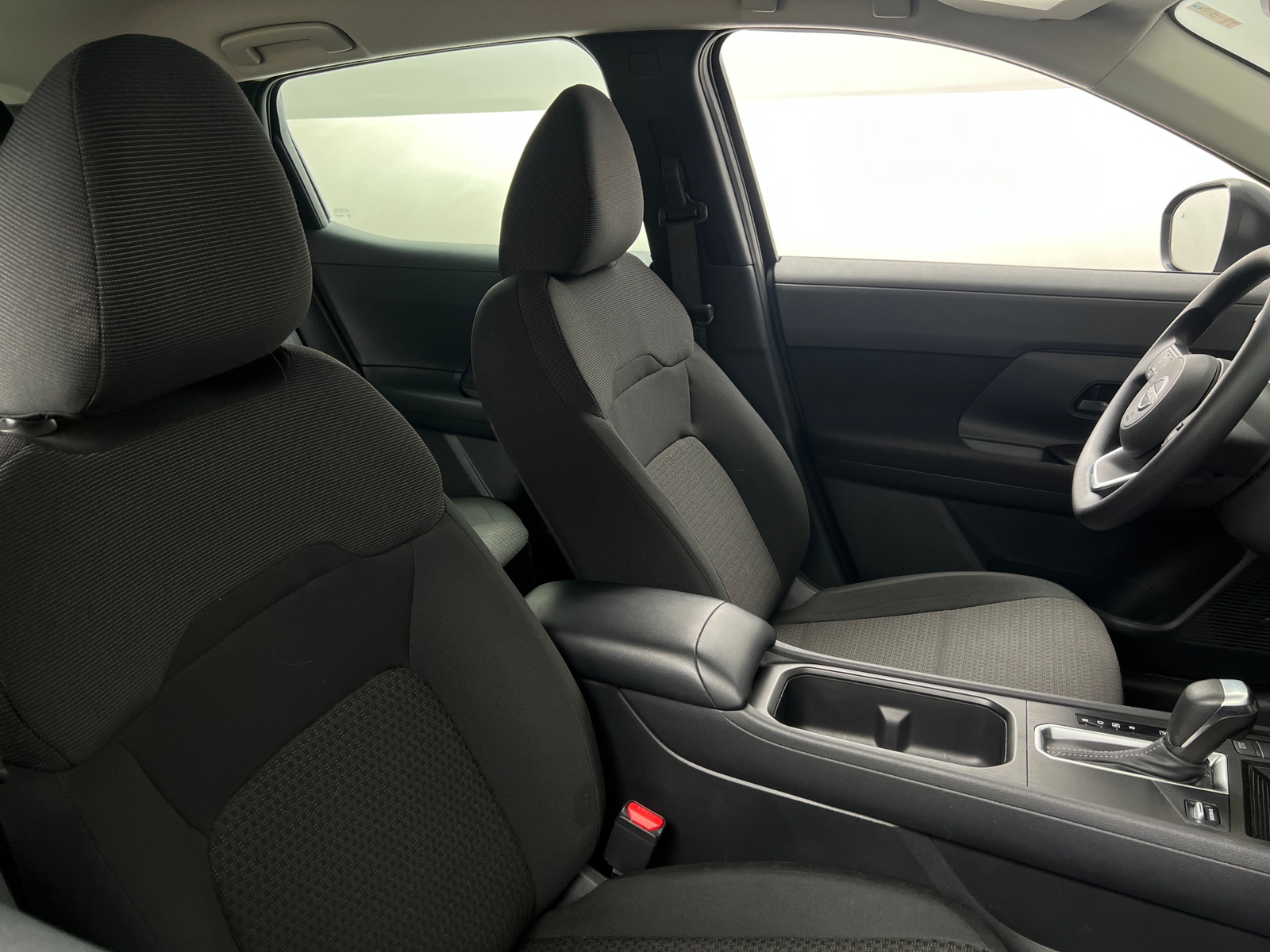 Thumbnail: 2025 Nissan Kicks - 2