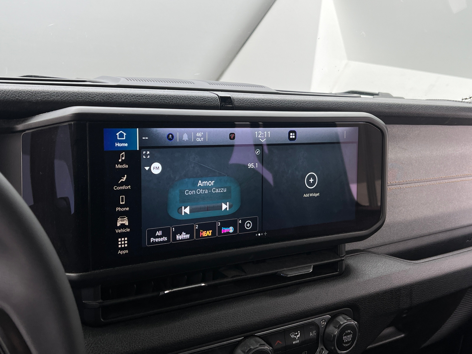 Thumbnail: 2024 Jeep Gladiator - 4