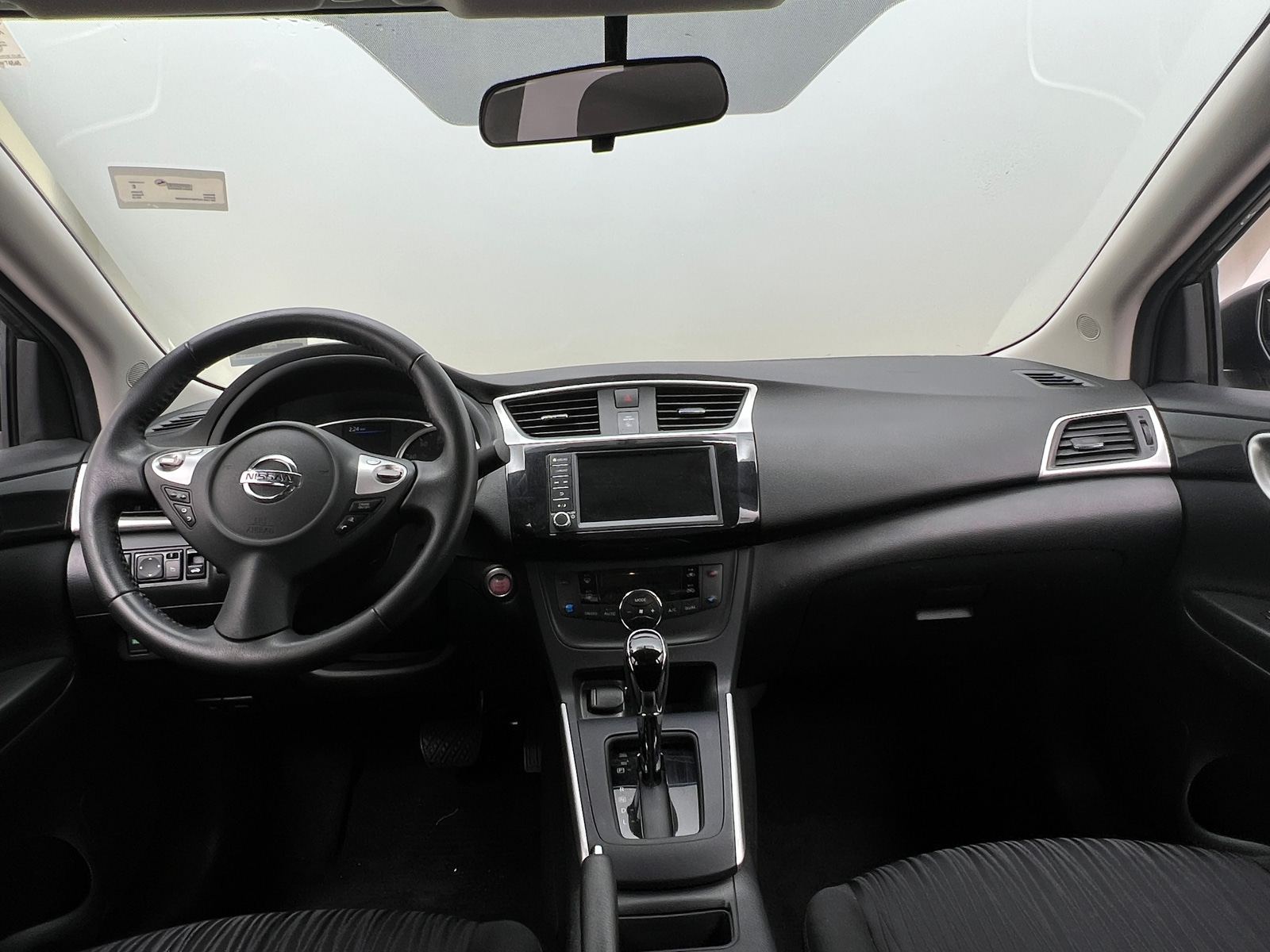 Thumbnail: 2019 Nissan Sentra - 3