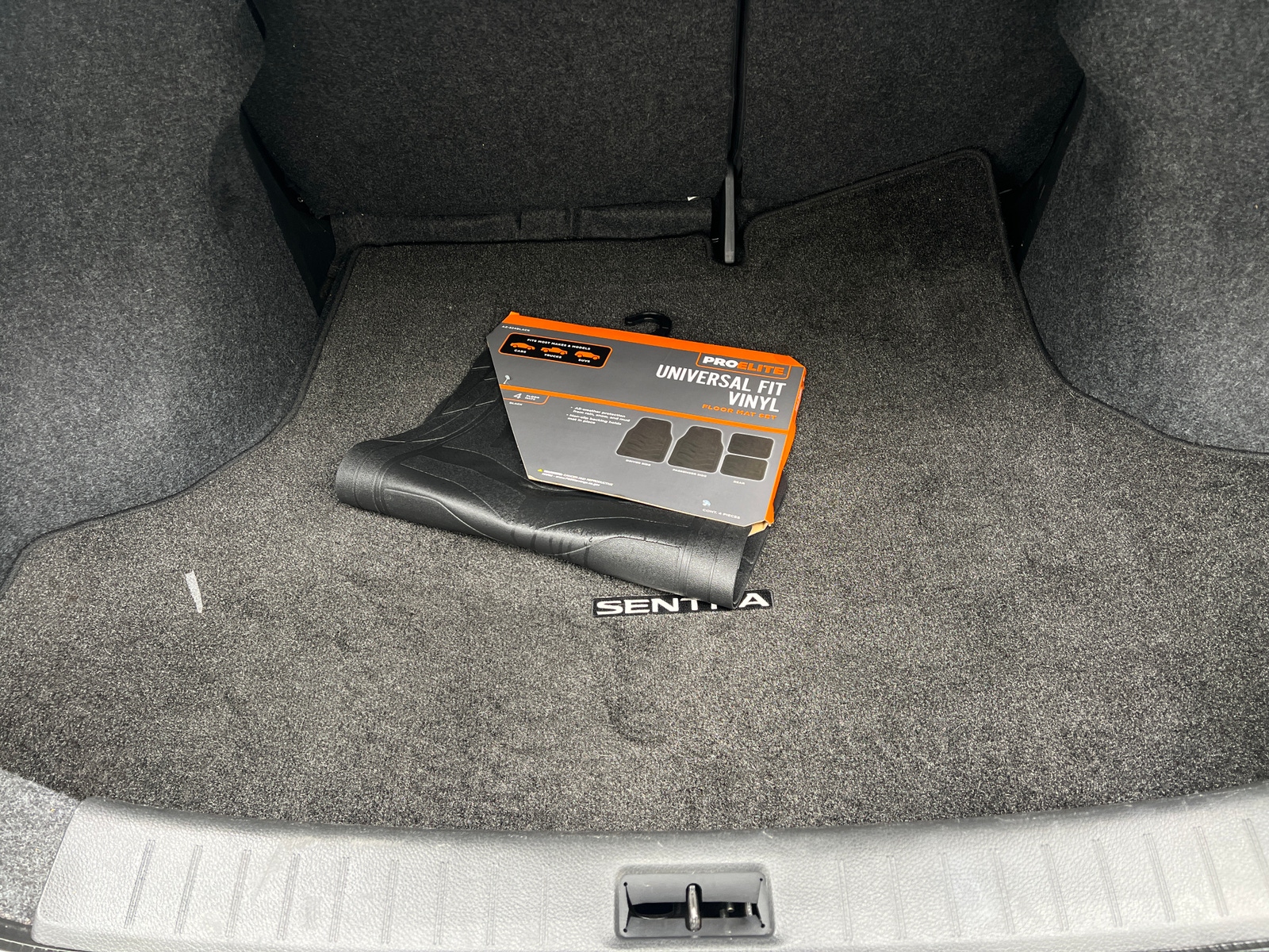 Thumbnail: 2019 Nissan Sentra - 7