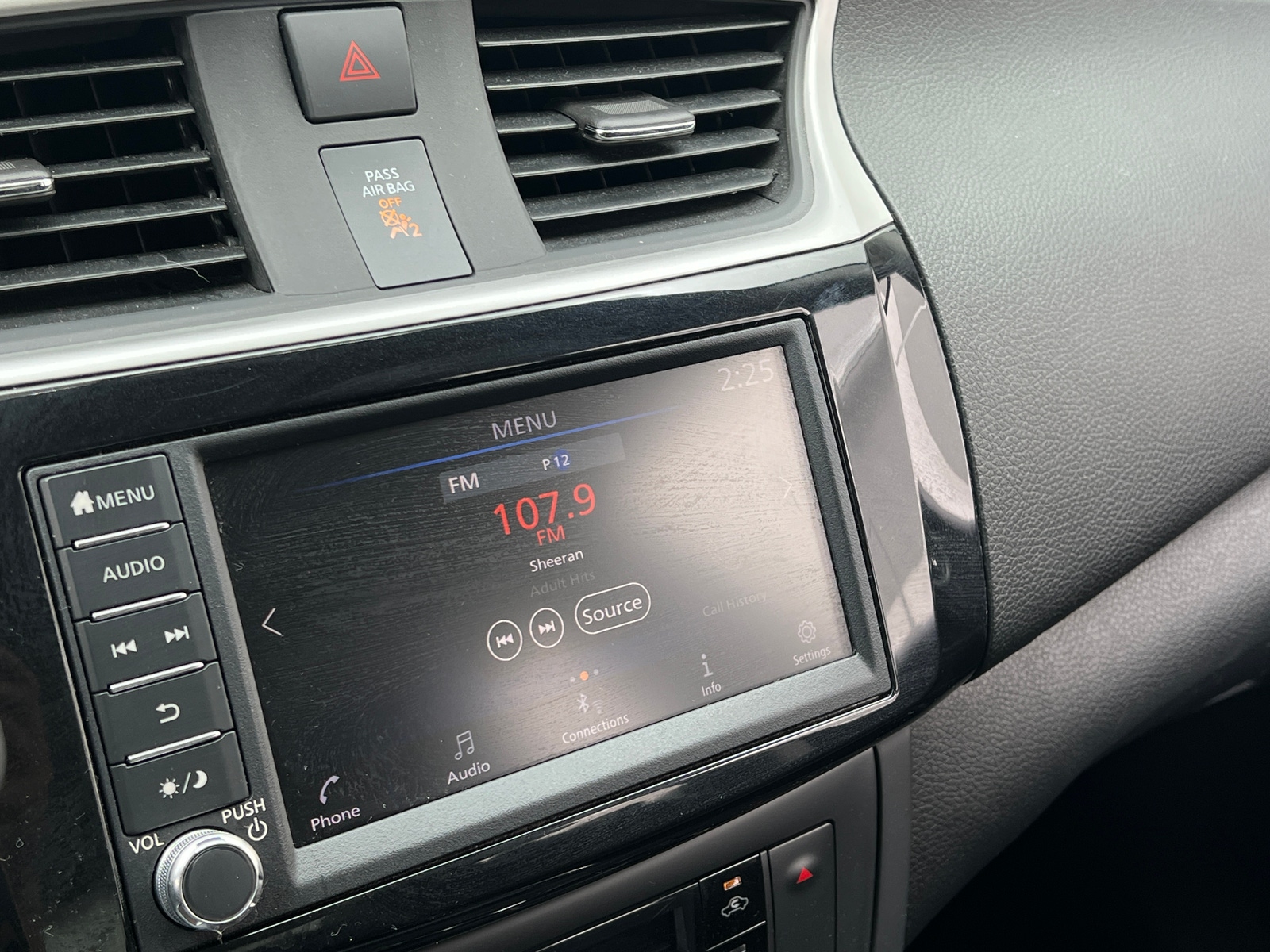 Thumbnail: 2019 Nissan Sentra - 4