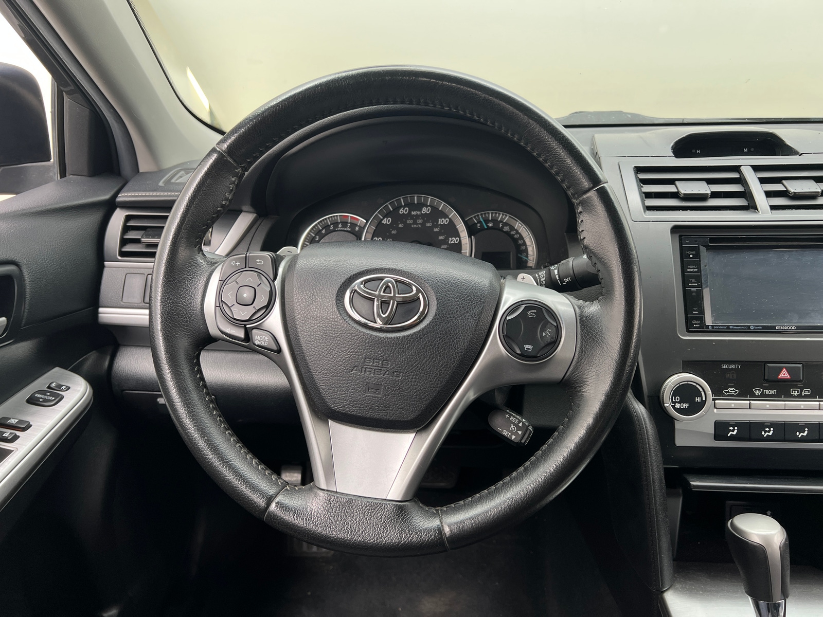 Thumbnail: 2014 Toyota Camry - 5