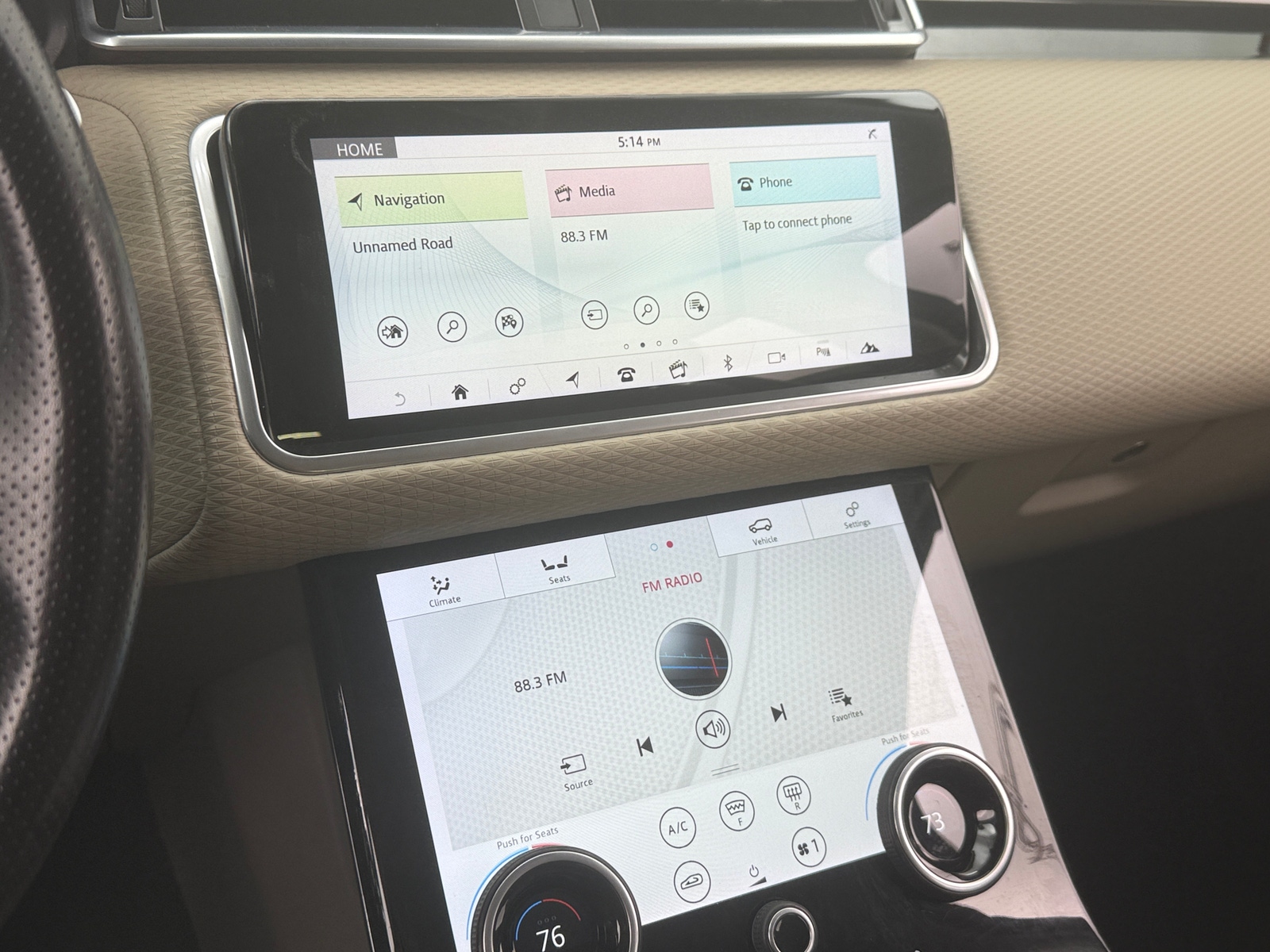 Thumbnail: 2020 Land Rover Range Rover Velar - 3