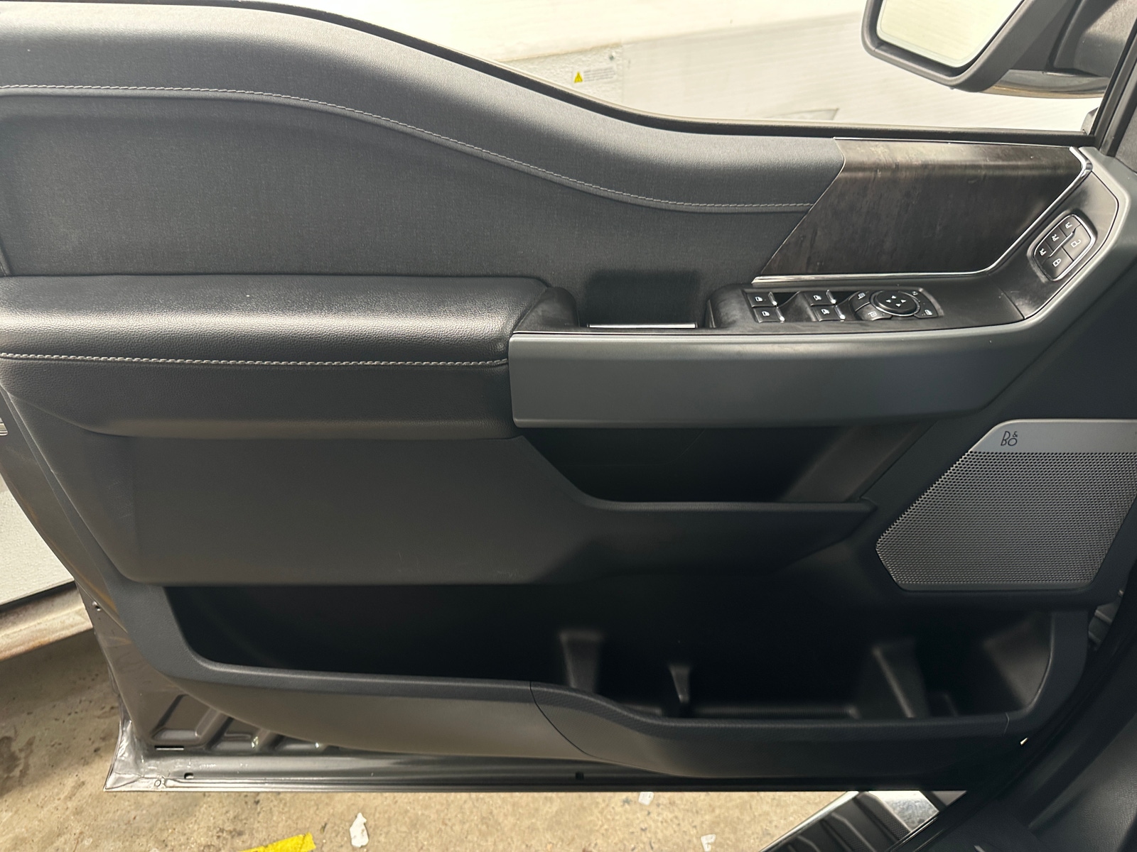 Thumbnail: 2023 Ford Econoline - 3