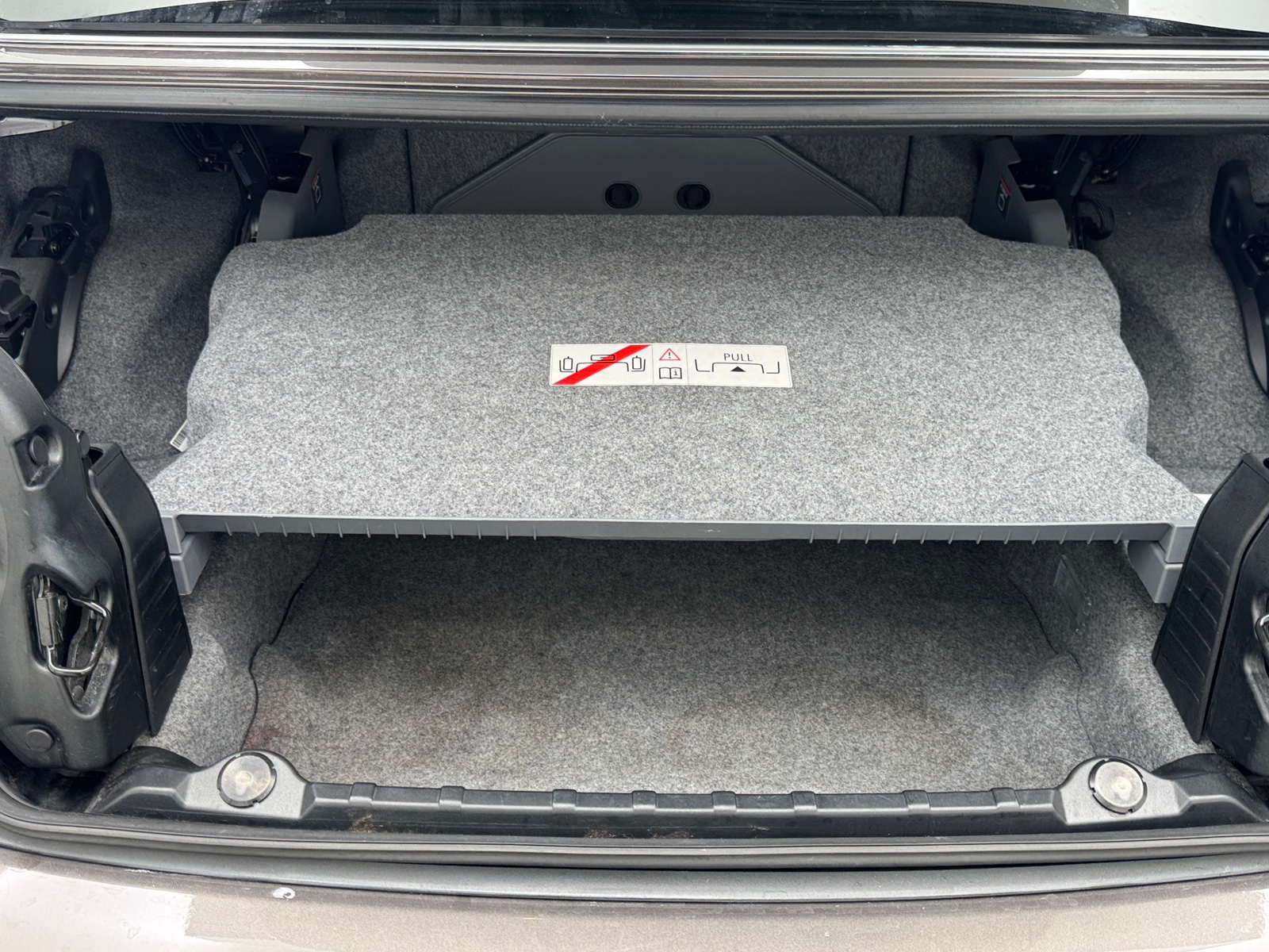 Thumbnail: 2011 BMW 3 Series - 6