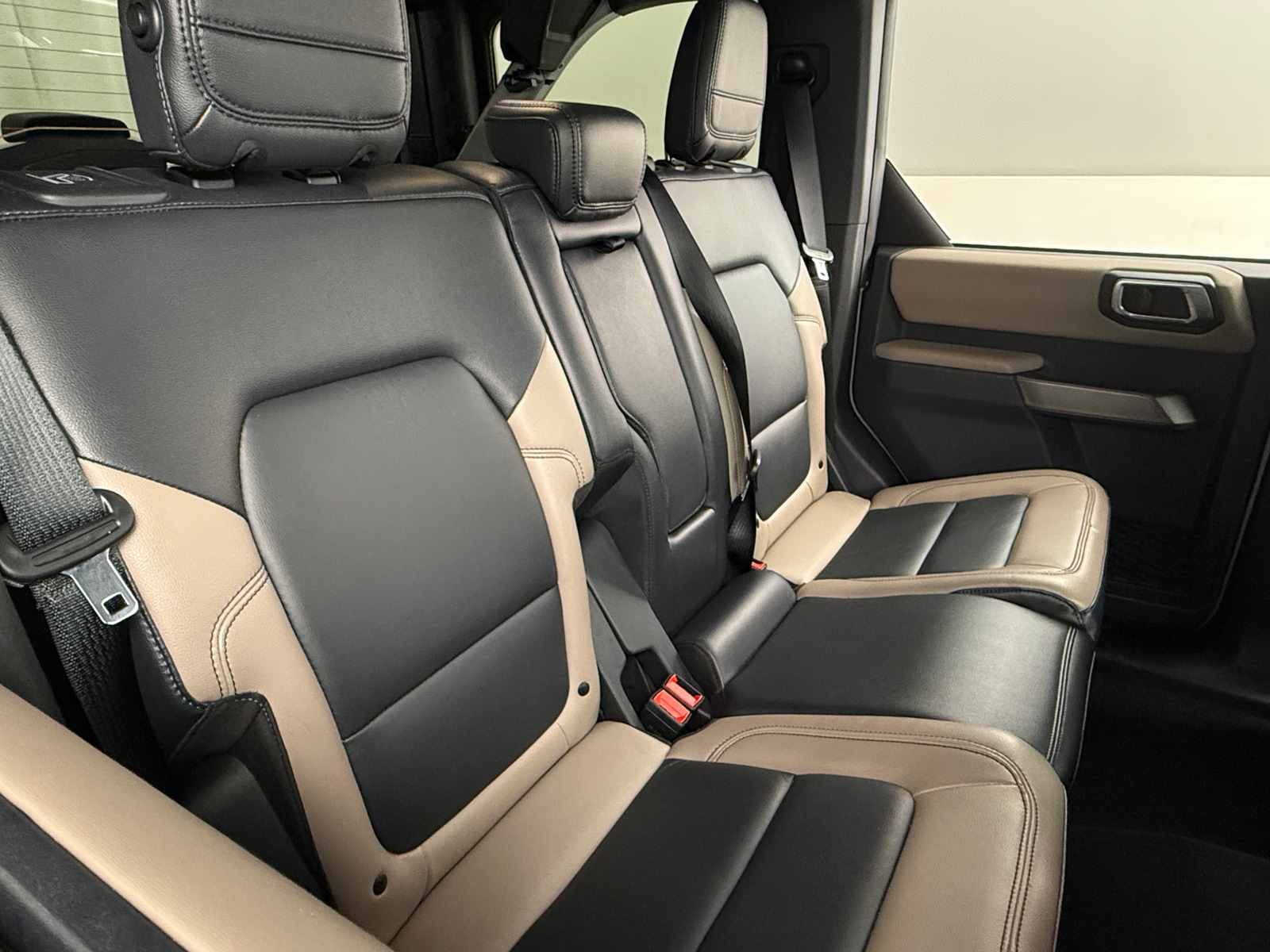 Thumbnail: 2023 Ford Bronco - 5