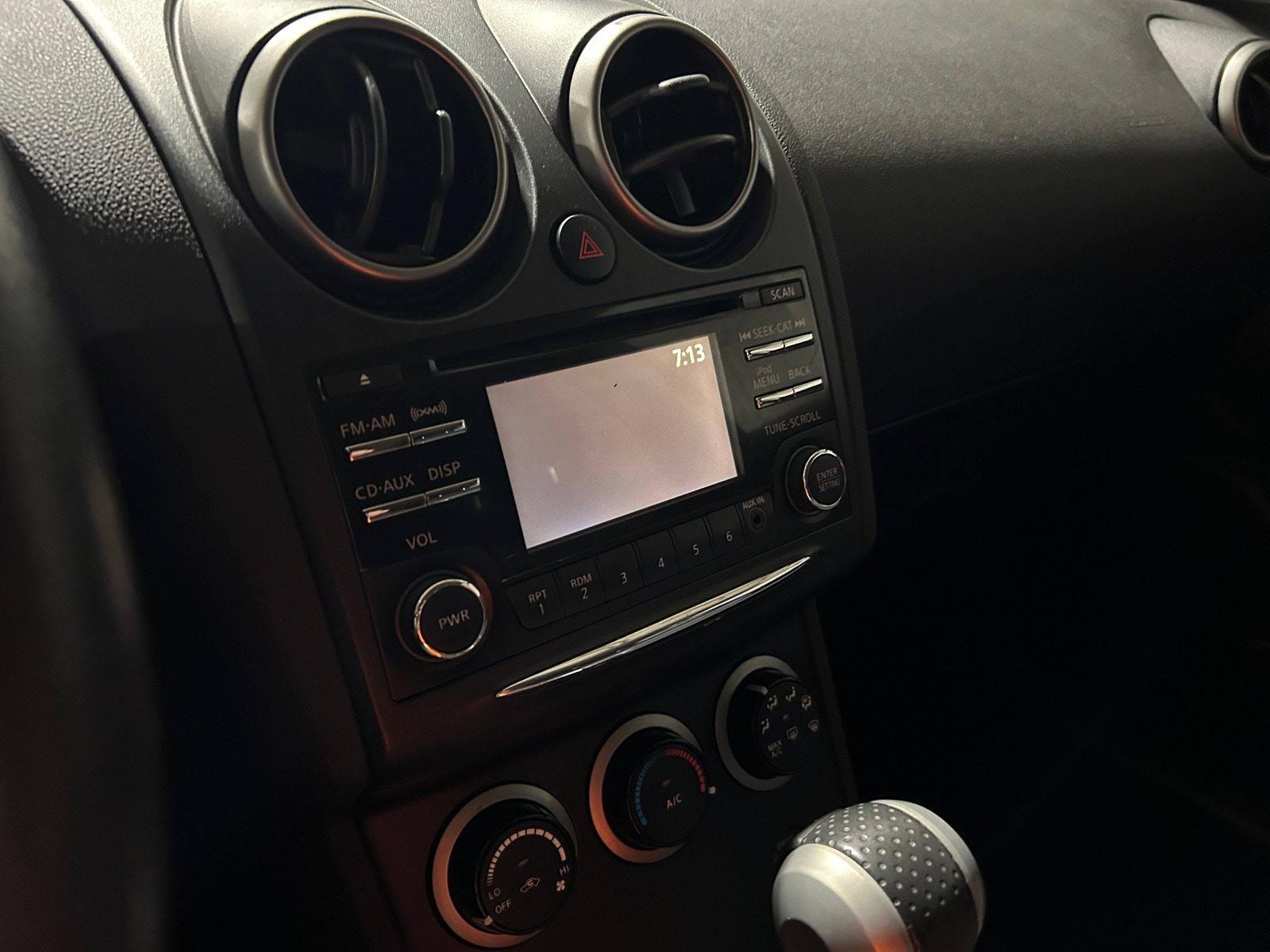 Thumbnail: 2013 Nissan Rogue - 4