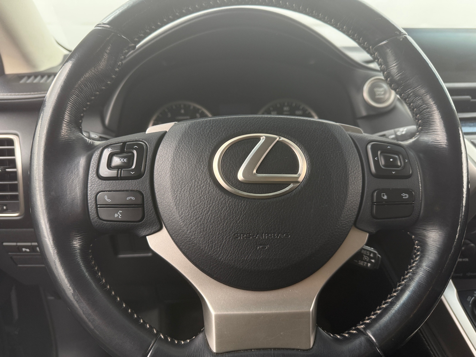 Thumbnail: 2015 Lexus NX - 4