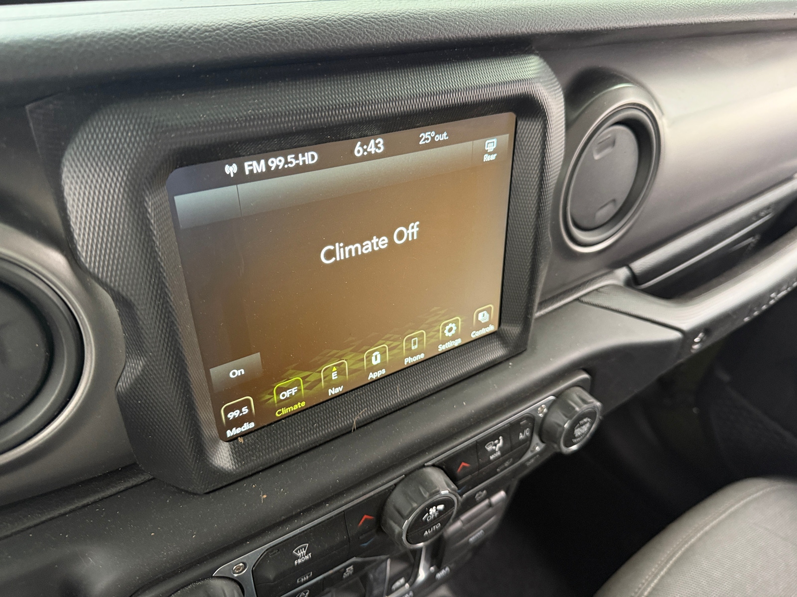 Thumbnail: 2021 Jeep Wrangler - 3