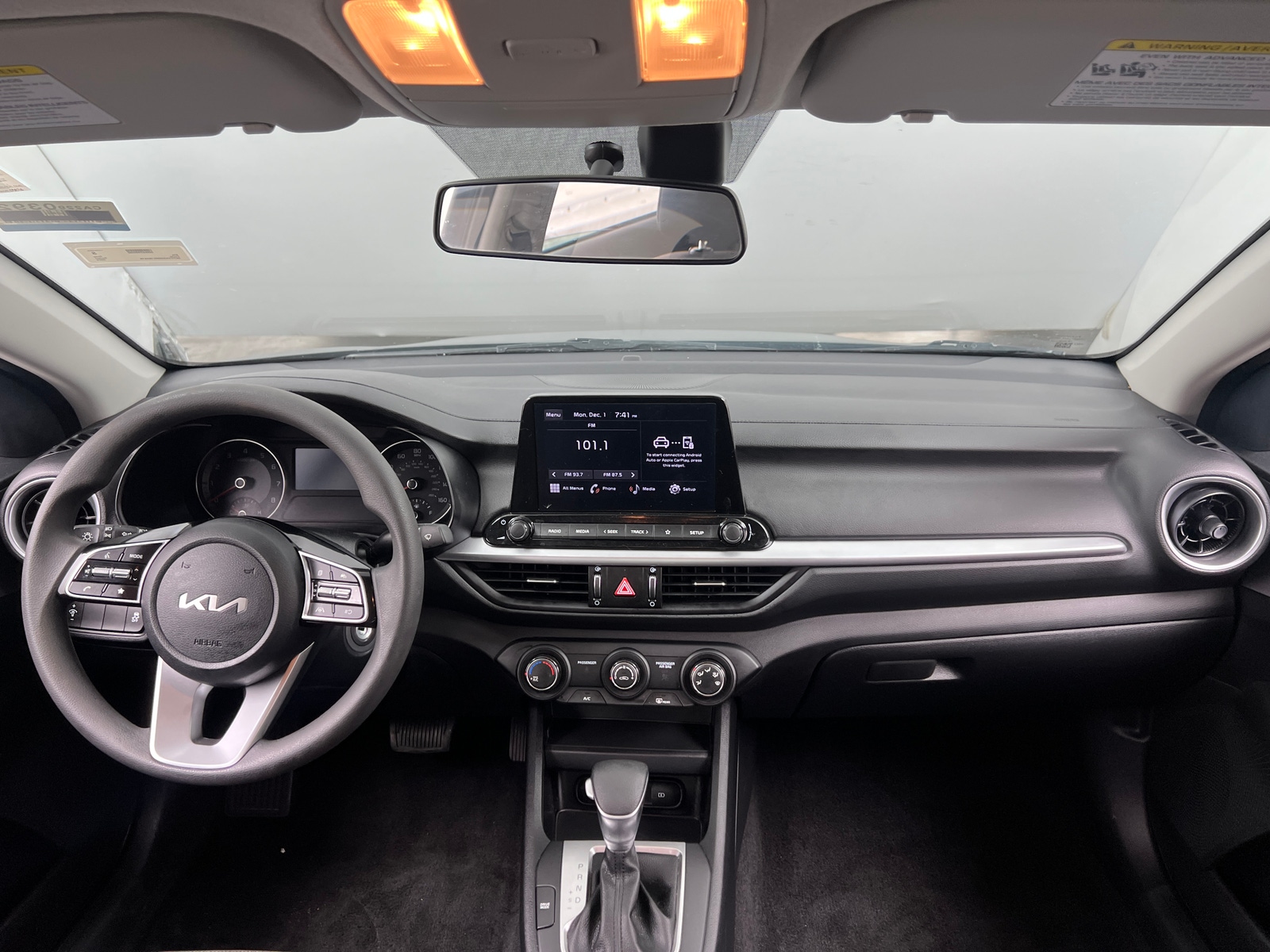 Thumbnail: 2024 Kia Forte - 3