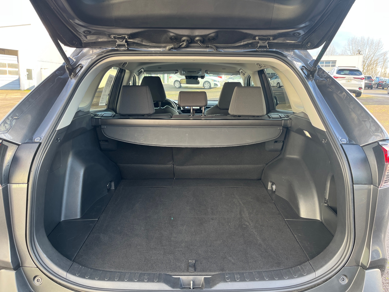 Thumbnail: 2025 Toyota RAV4 - 6