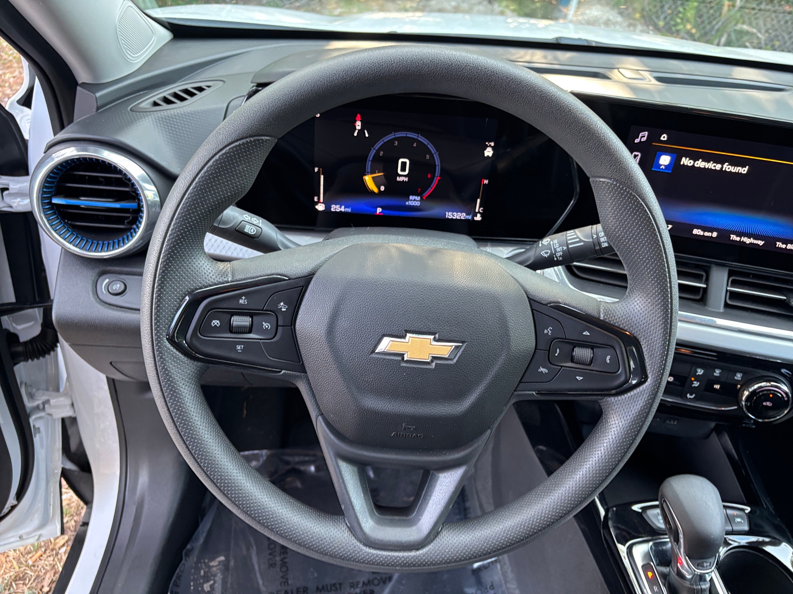 Thumbnail: 2025 Chevrolet Trax - 5