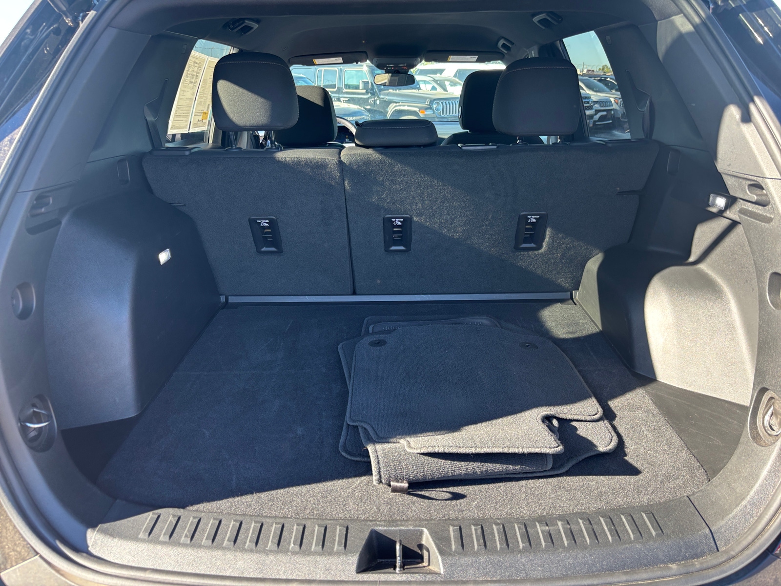 Thumbnail: 2025 Chevrolet Equinox - 6