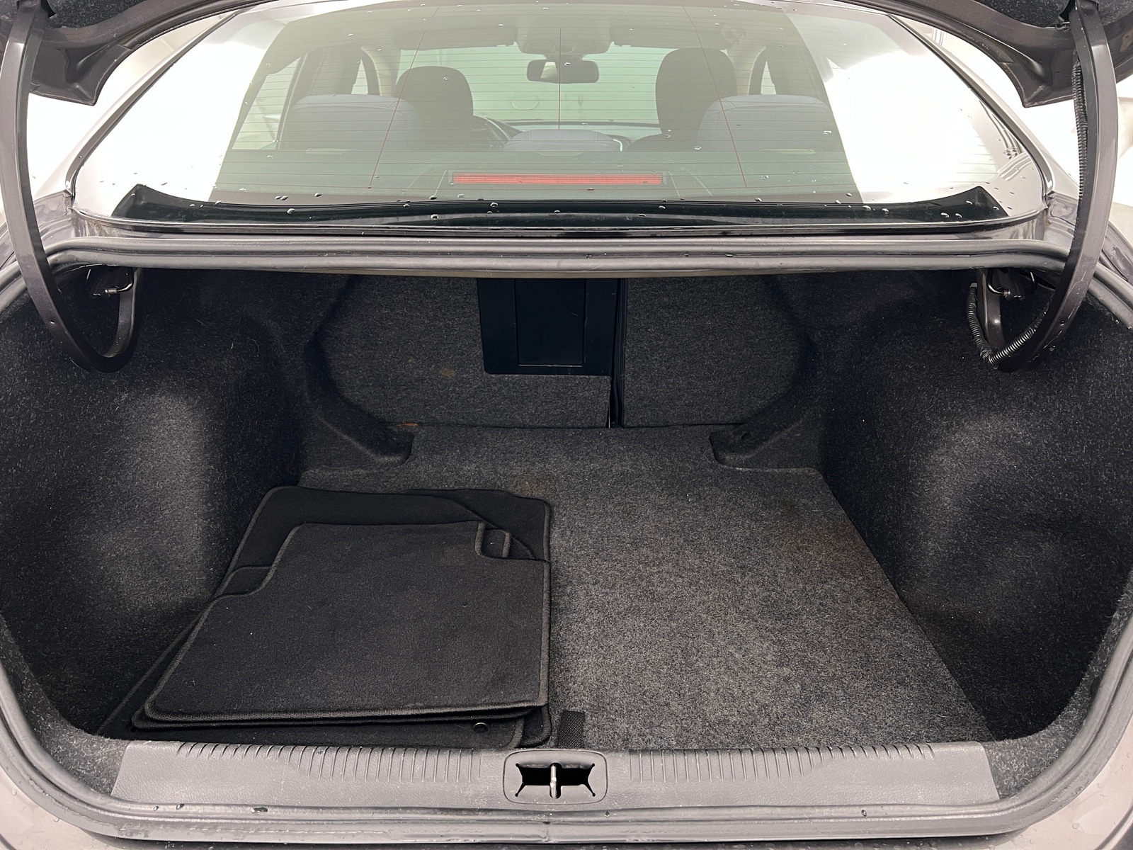 Thumbnail: 2016 Chrysler 200 - 7