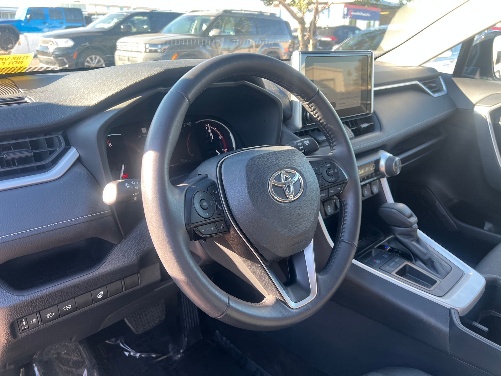 Thumbnail: 2025 Toyota RAV4 - 5