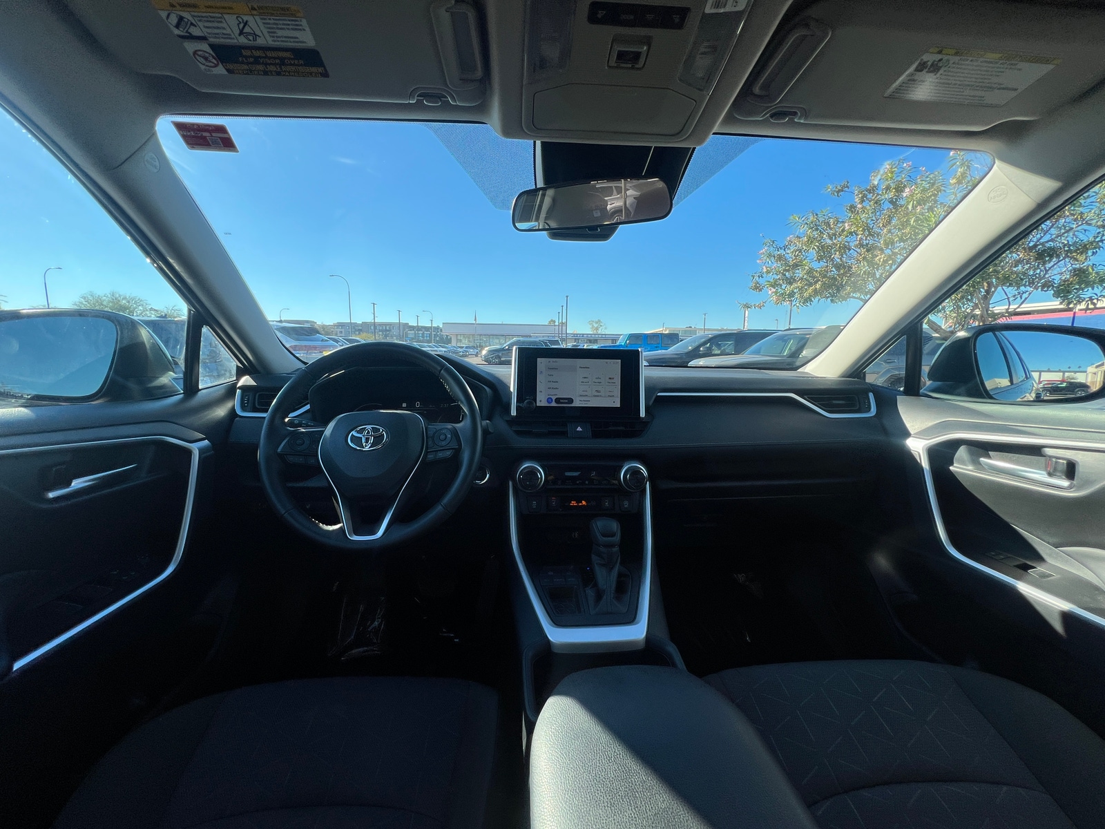 Thumbnail: 2025 Toyota RAV4 - 3