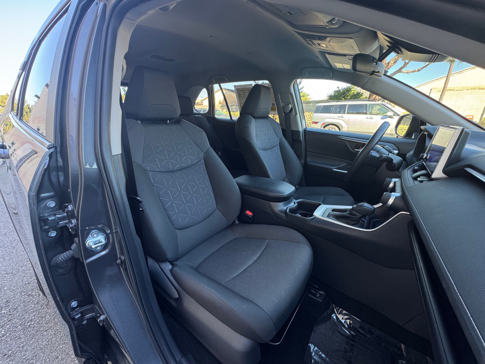 Thumbnail: 2025 Toyota RAV4 - 2