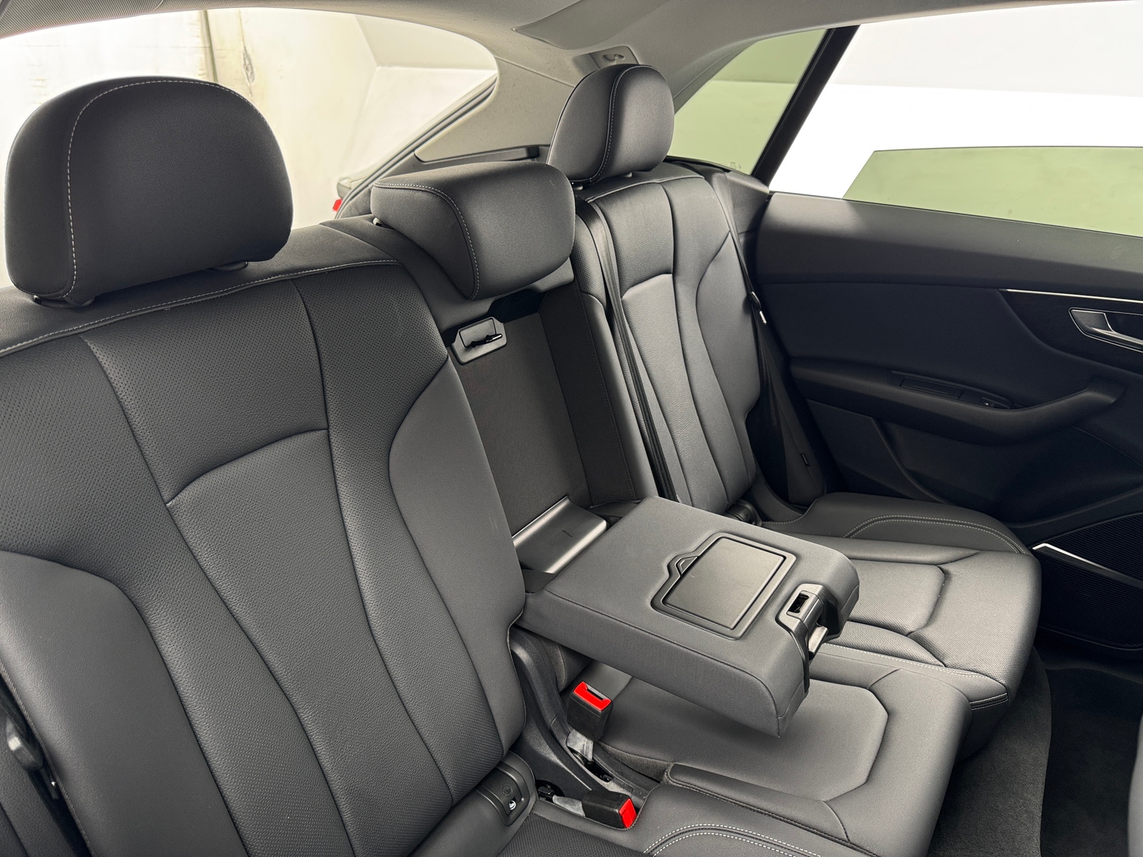 Thumbnail: 2022 Audi Q8 - 5