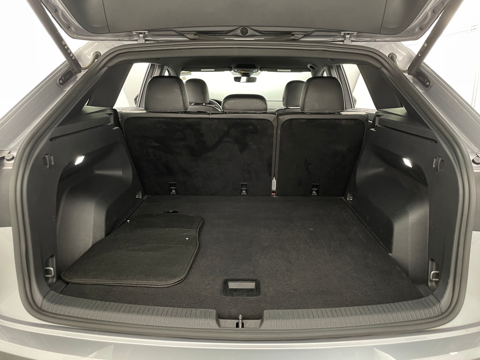 Thumbnail: 2025 Volkswagen Atlas - 6