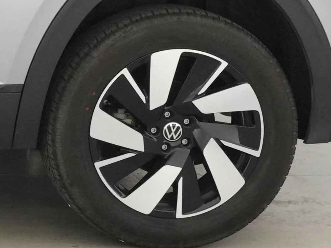 2025 Volkswagen Atlas Cross Sport SE w/Tech - Photo 16