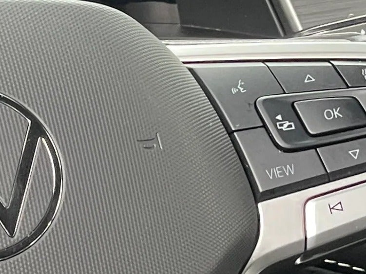 2025 Volkswagen Atlas Cross Sport SE w/Tech - Photo 17