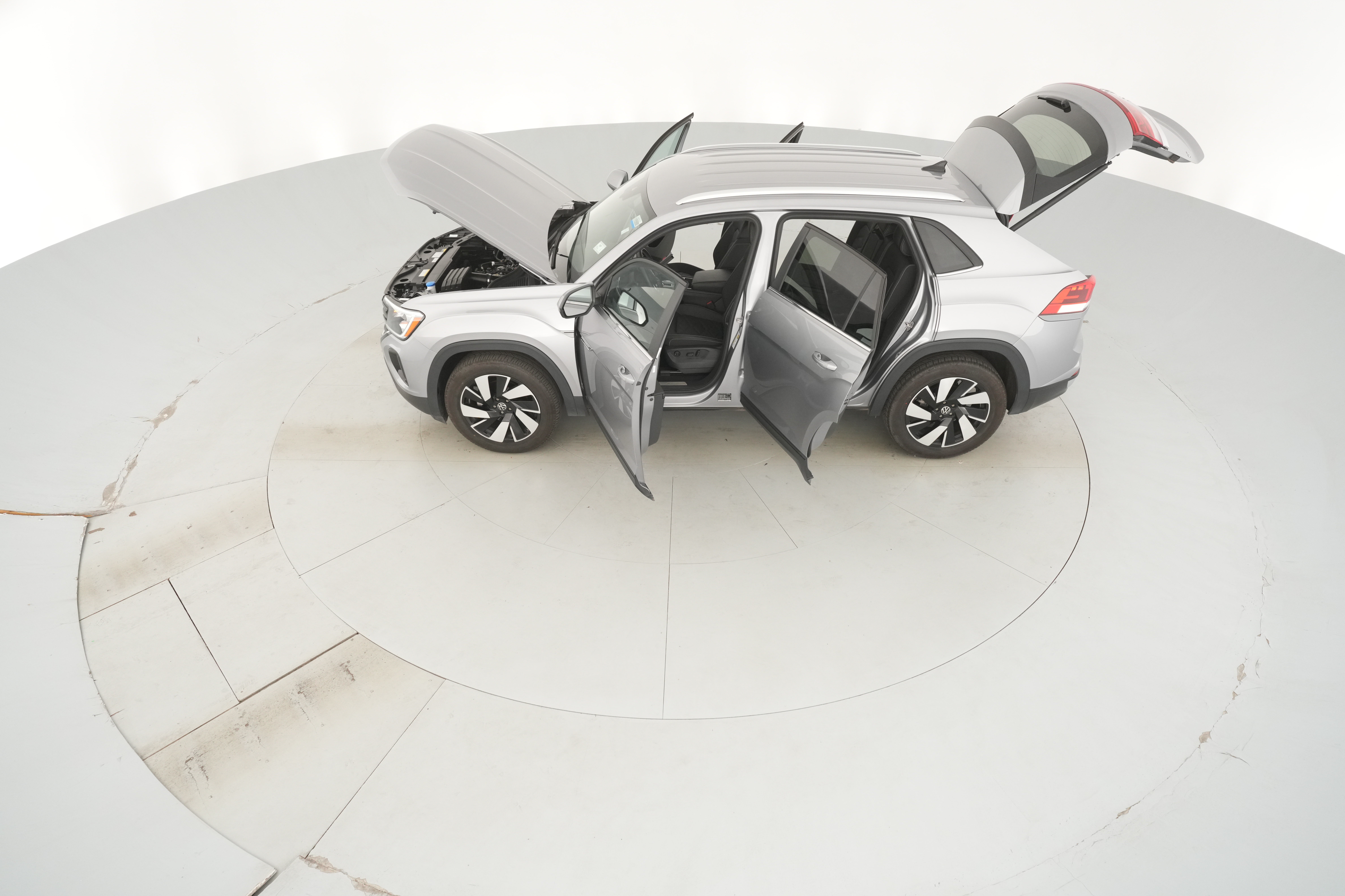 2025 Volkswagen Atlas Cross Sport SE w/Tech - Photo 44