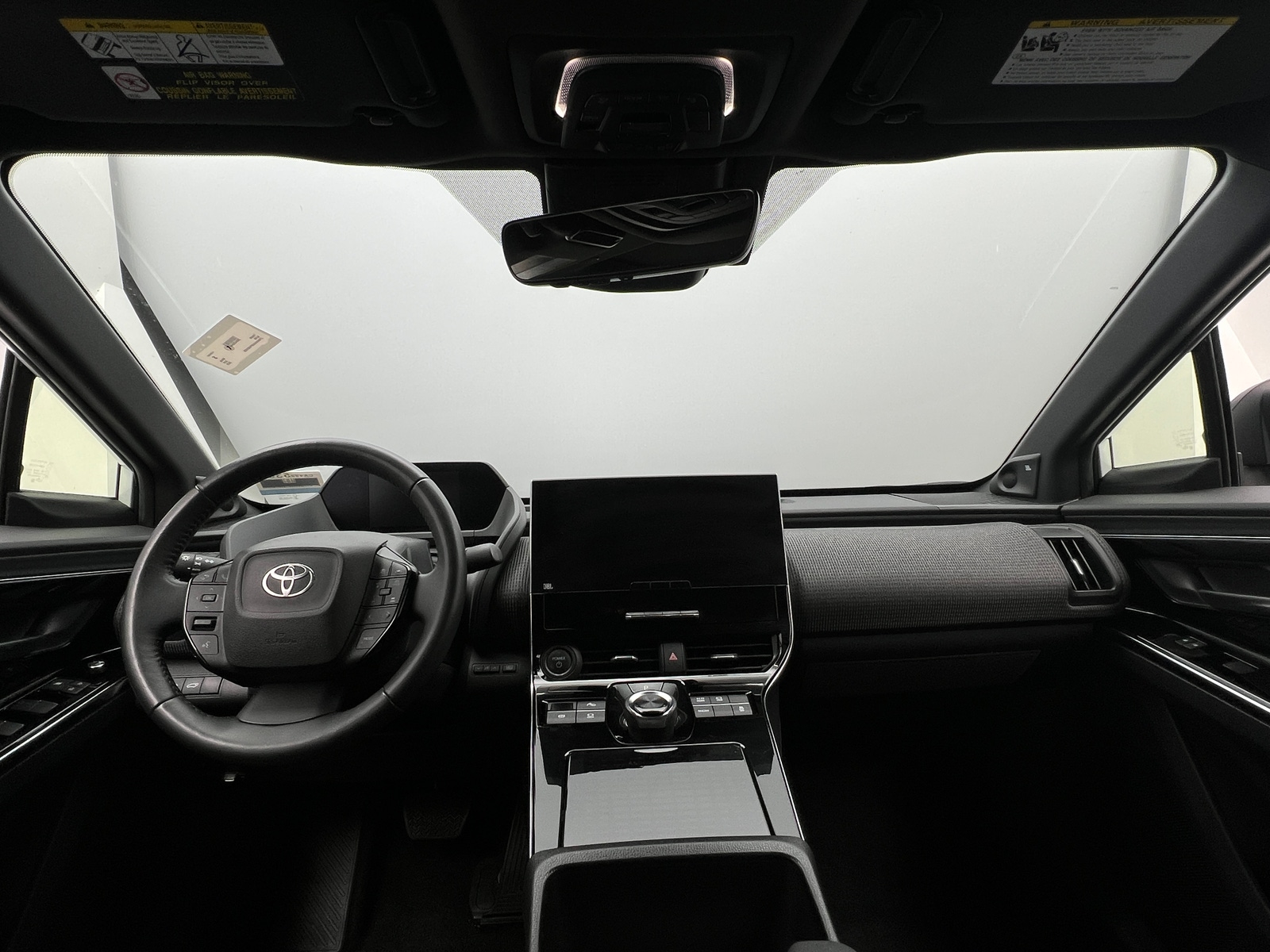 Thumbnail: 2023 Toyota bZ4X - 2