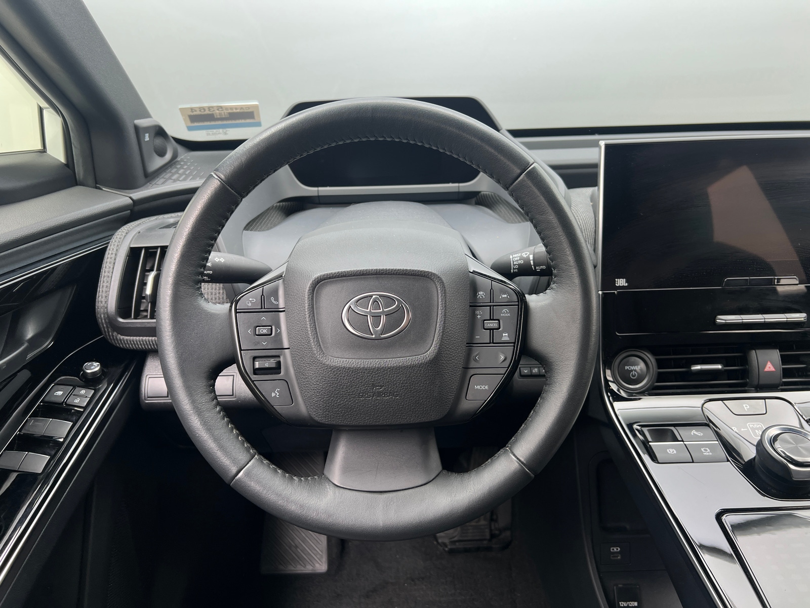 Thumbnail: 2023 Toyota bZ4X - 4