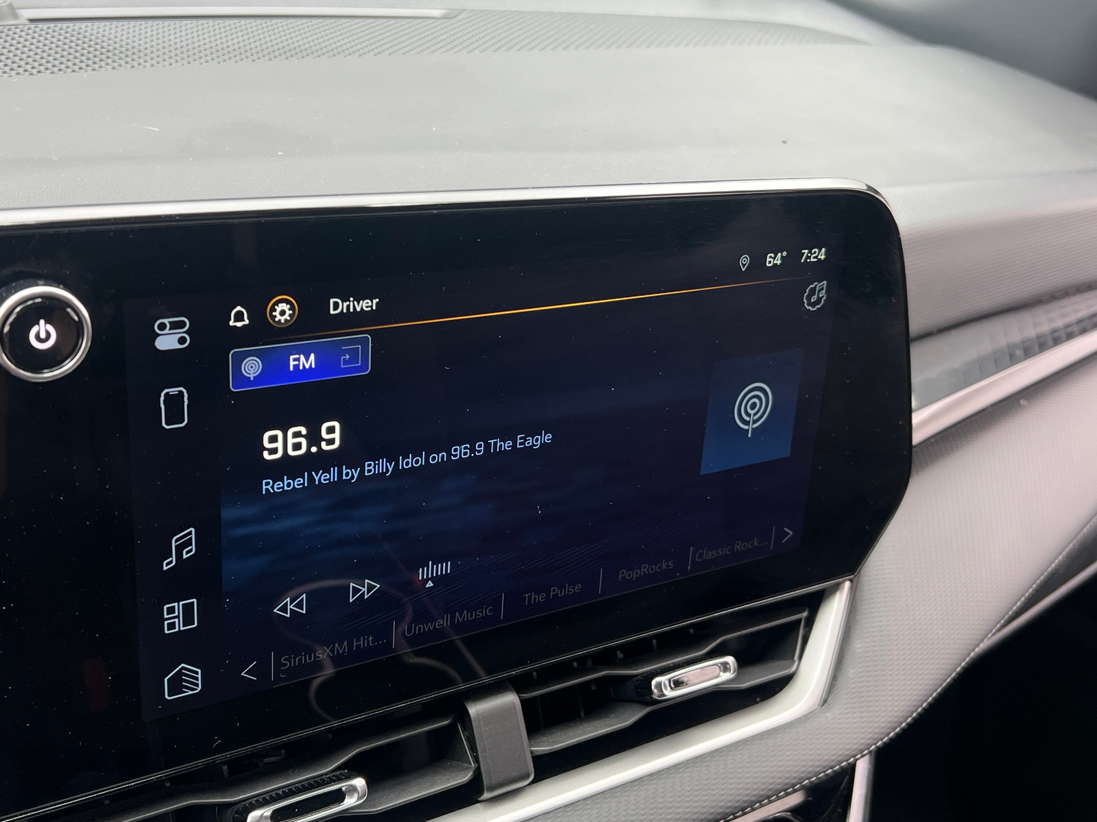 Thumbnail: 2025 Chevrolet Equinox - 4