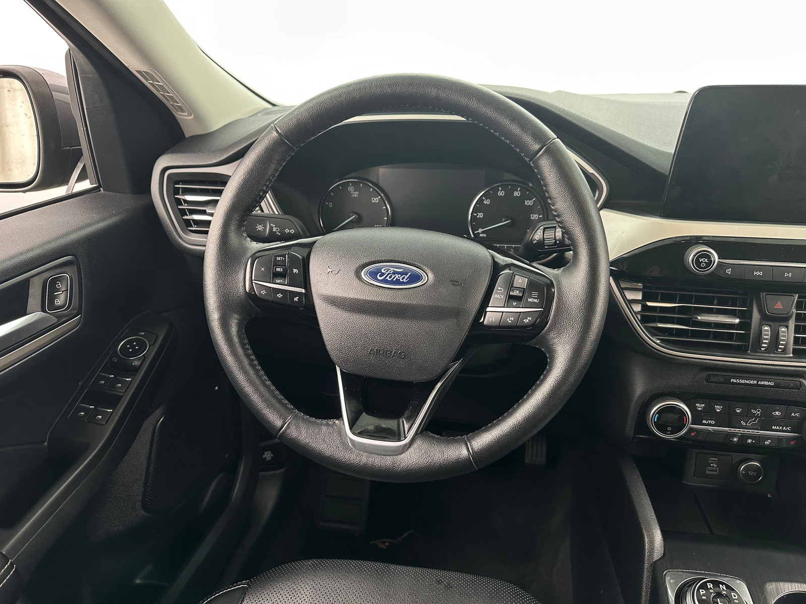 Thumbnail: 2021 Ford Escape - 4