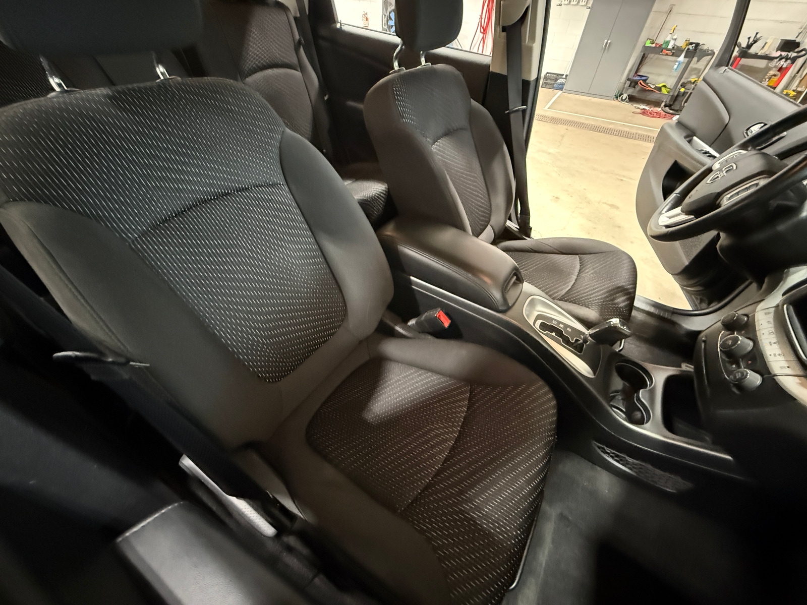 Thumbnail: 2018 Dodge Journey - 2